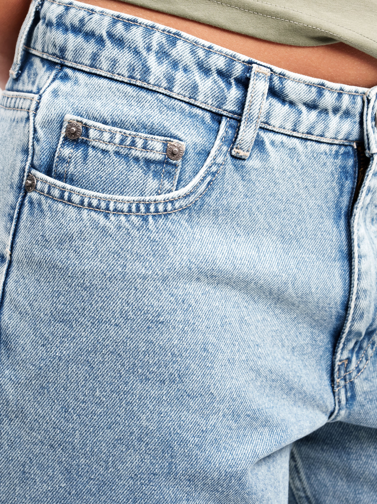 BAGGY JEANS