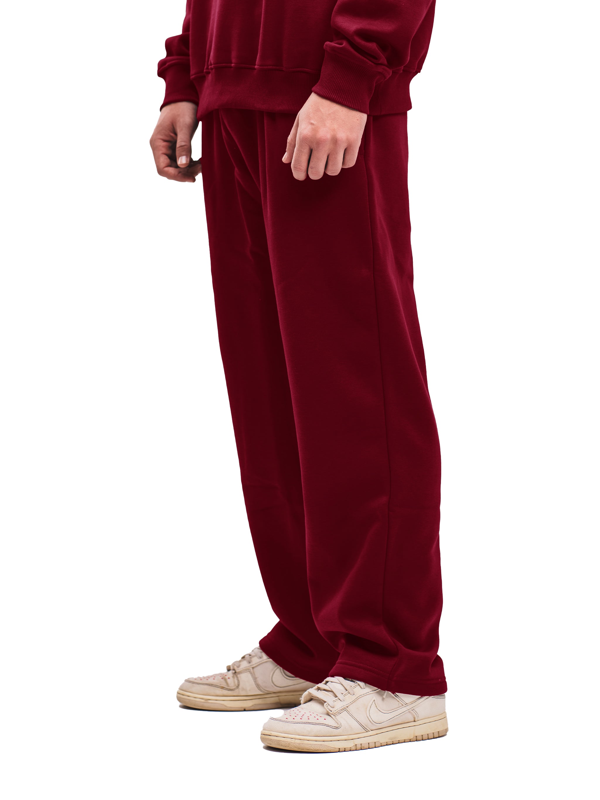 STRAIGHT LEG SWEATPANTS