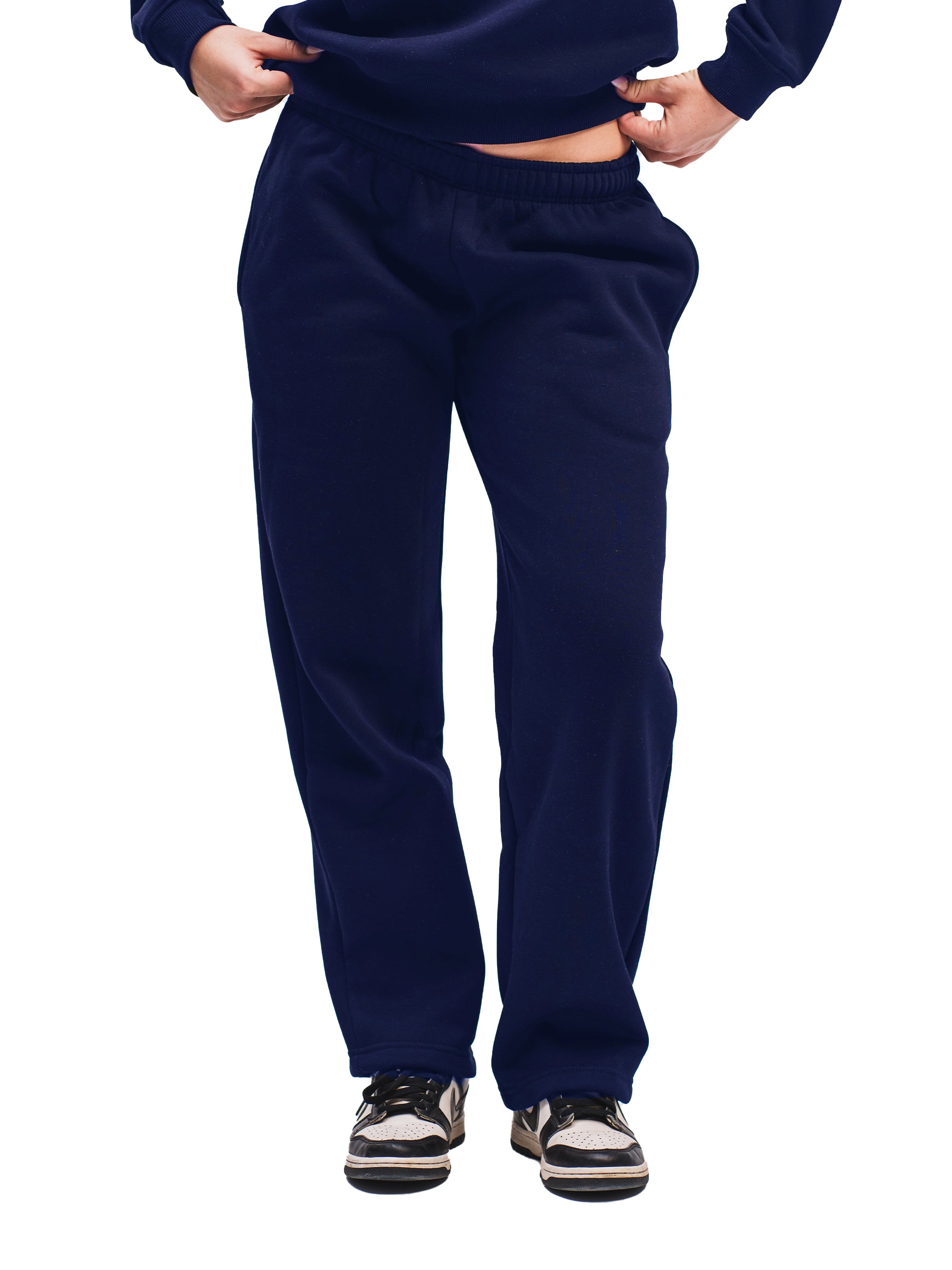 STRAIGHT LEG SWEATPANTS