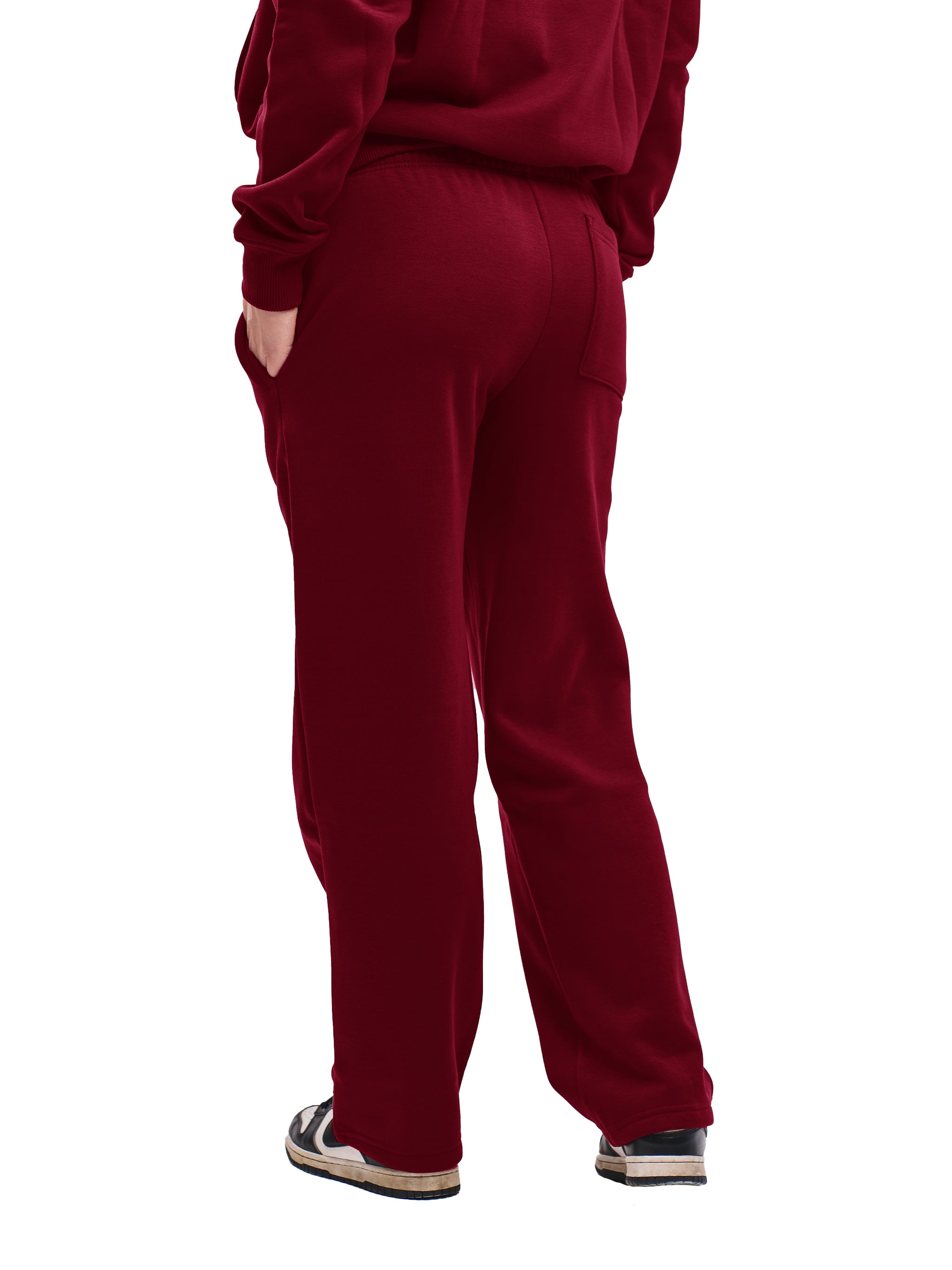 STRAIGHT LEG SWEATPANTS