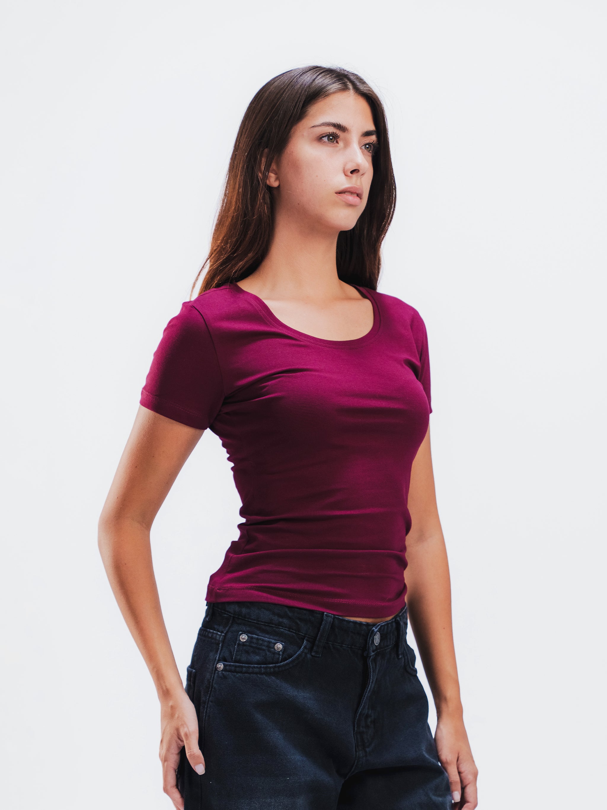 BURGUNDY U-SHAPED SHORT SLEEVE