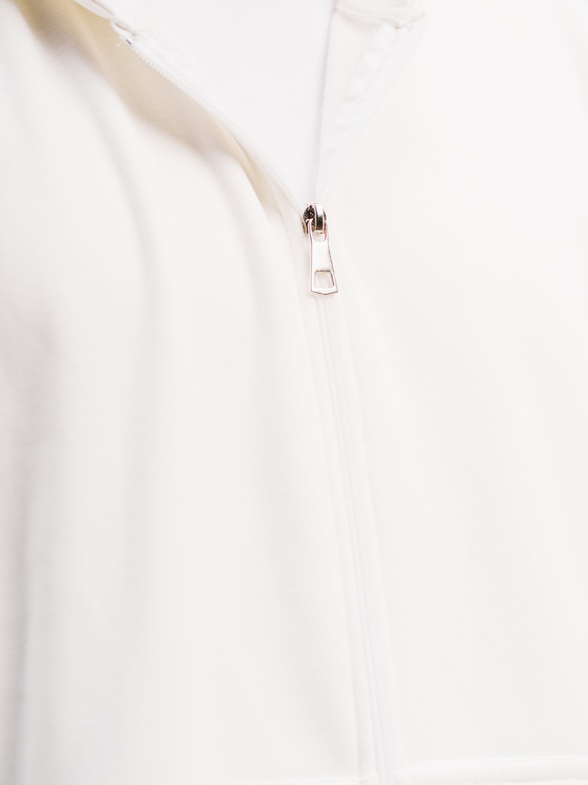 ZIP UP