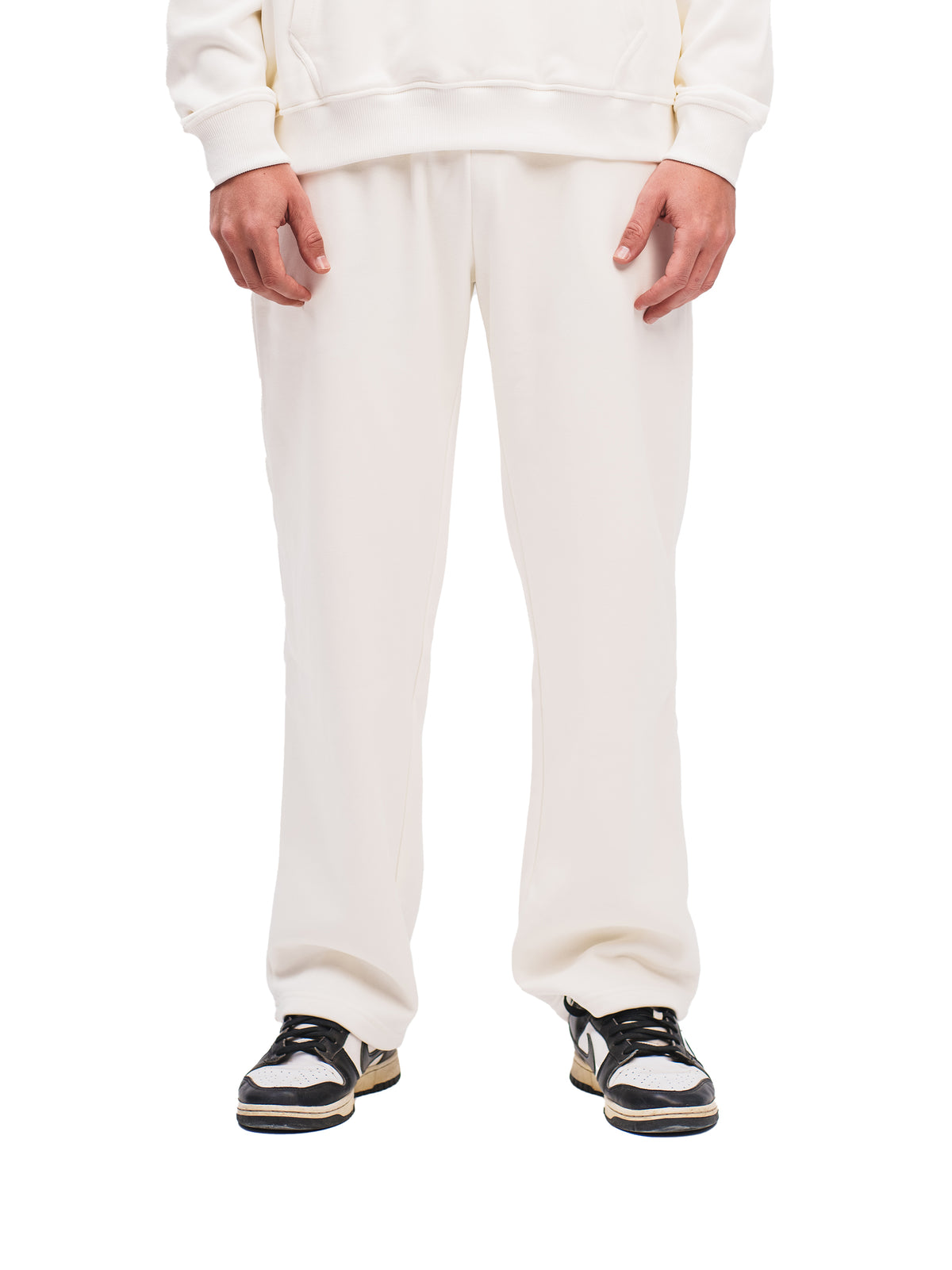STRAIGHT LEG SWEATPANTS