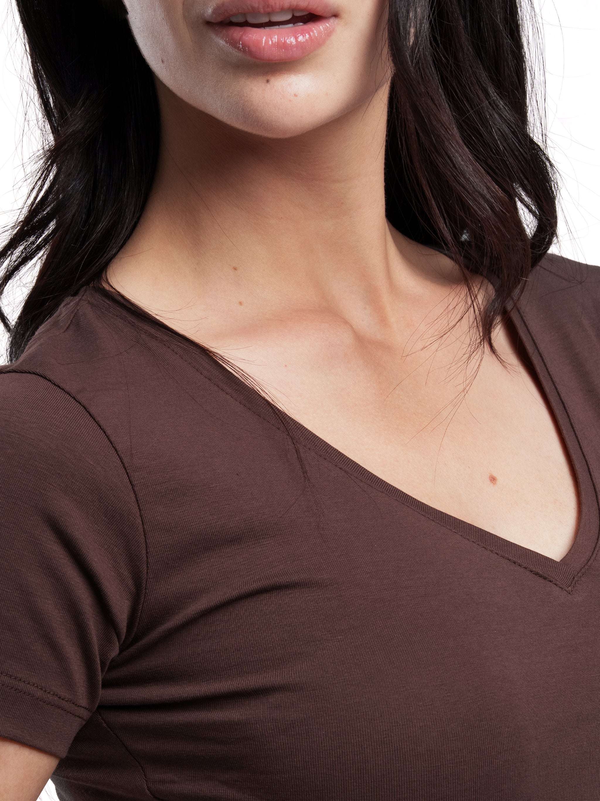 V-NECK SHORT SLEEVE TOP