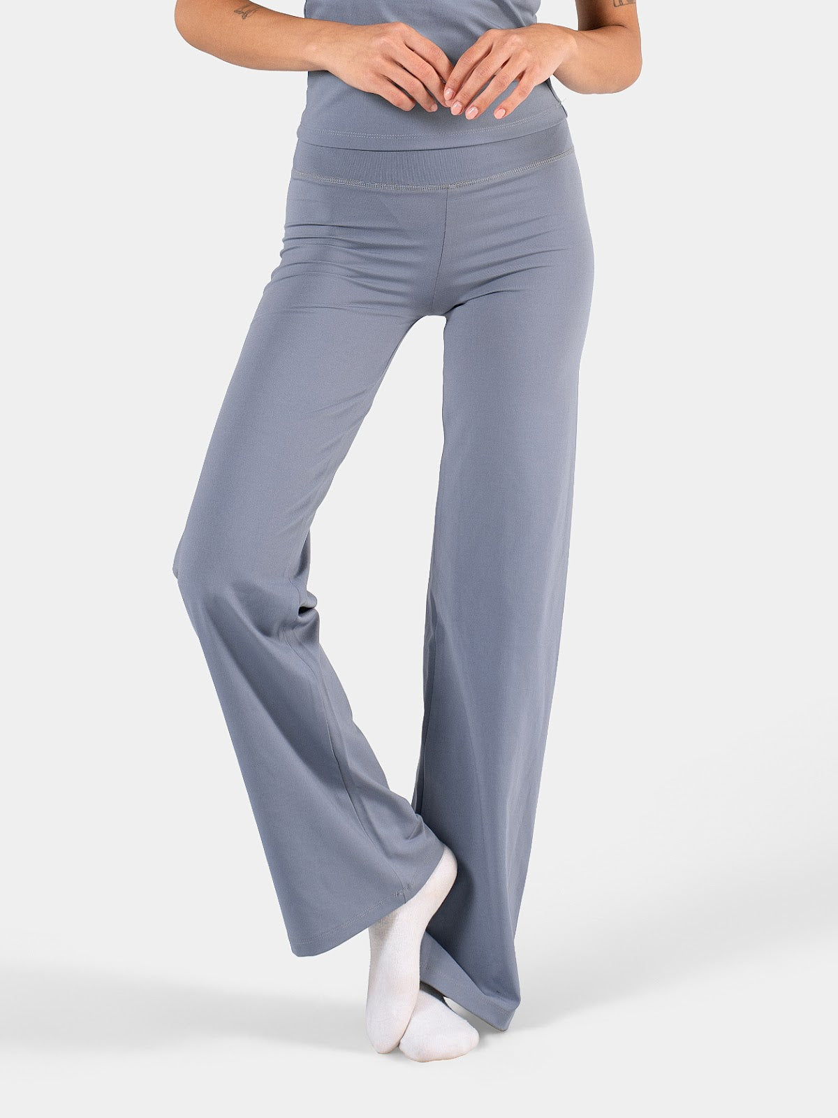 MOVE STRAIGHT LEG YOGA PANTS STEEL-BLUE 2