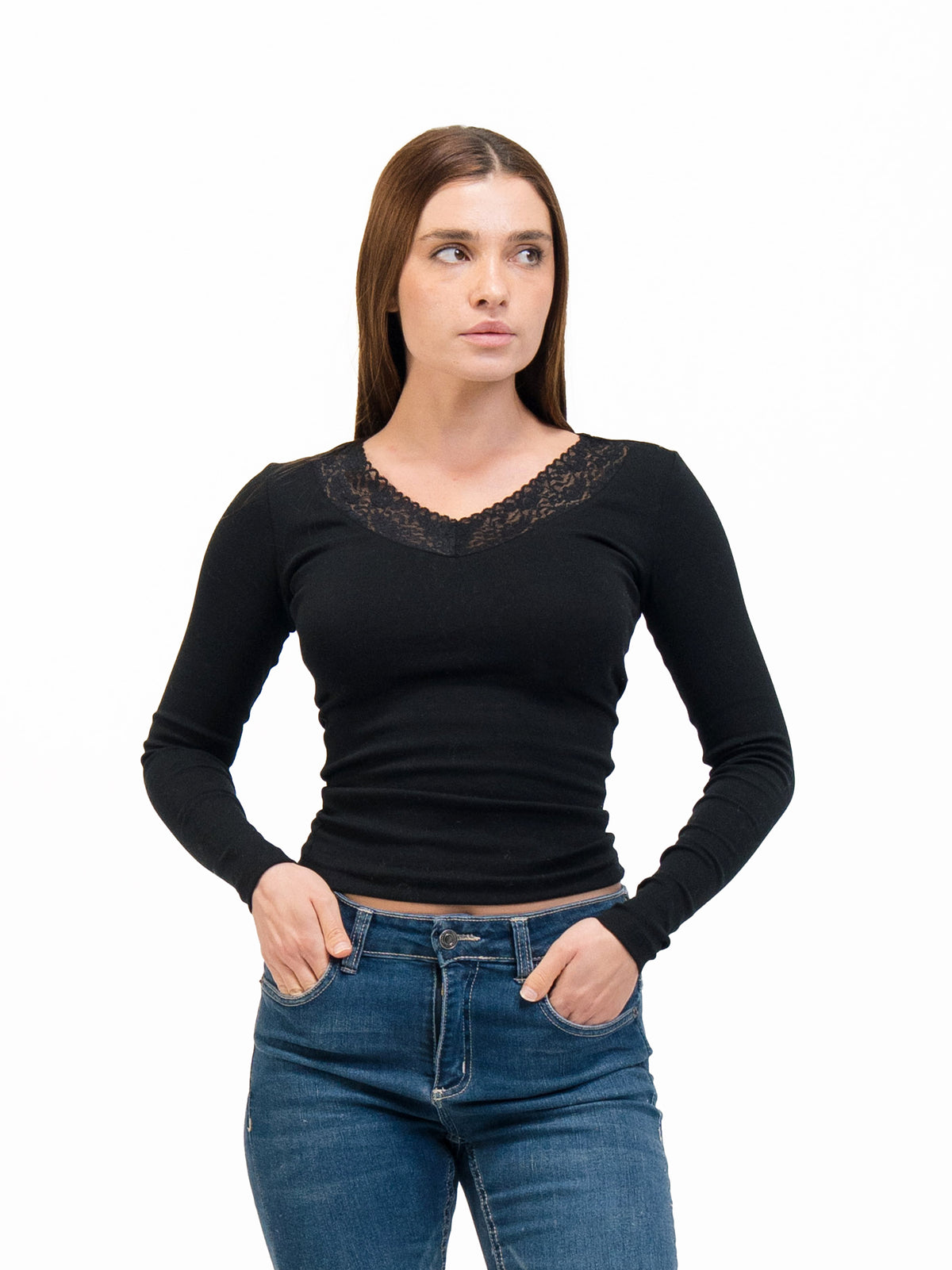 LACE V-NECK LONG SLEEVE TOP