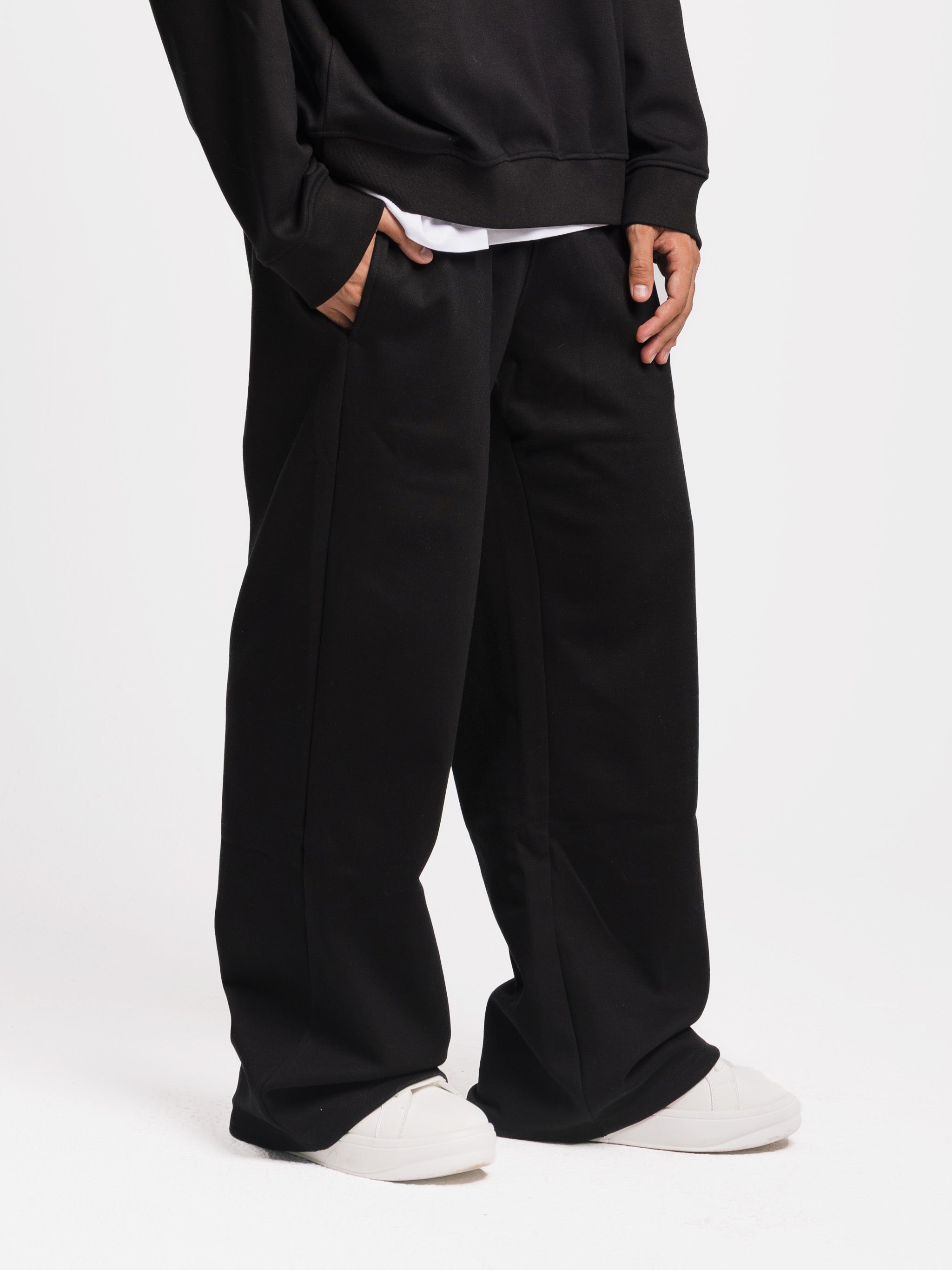 COMFORT+ STRAIGHT LEG SWEATPANTS