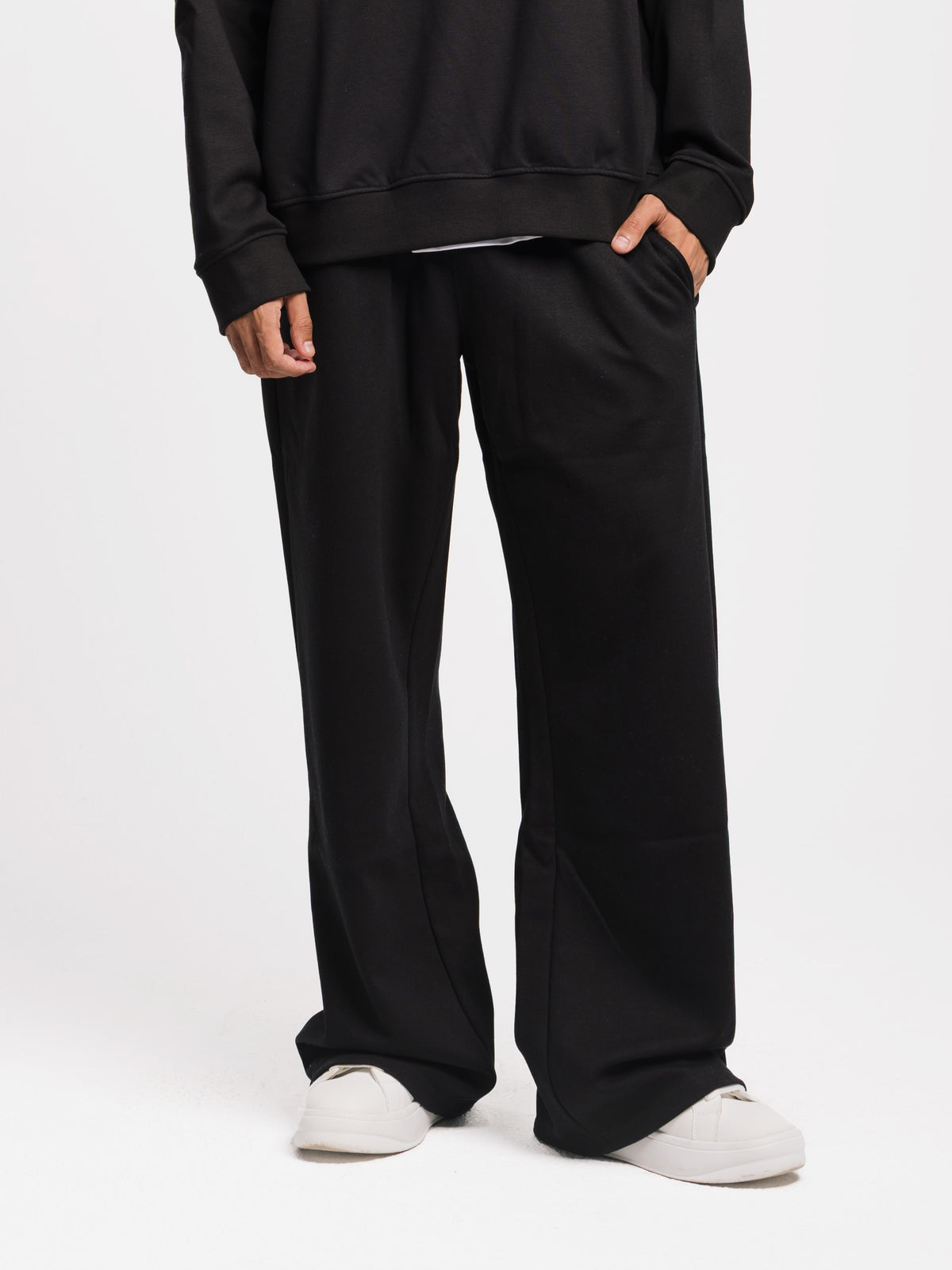 COMFORT+ STRAIGHT LEG SWEATPANTS