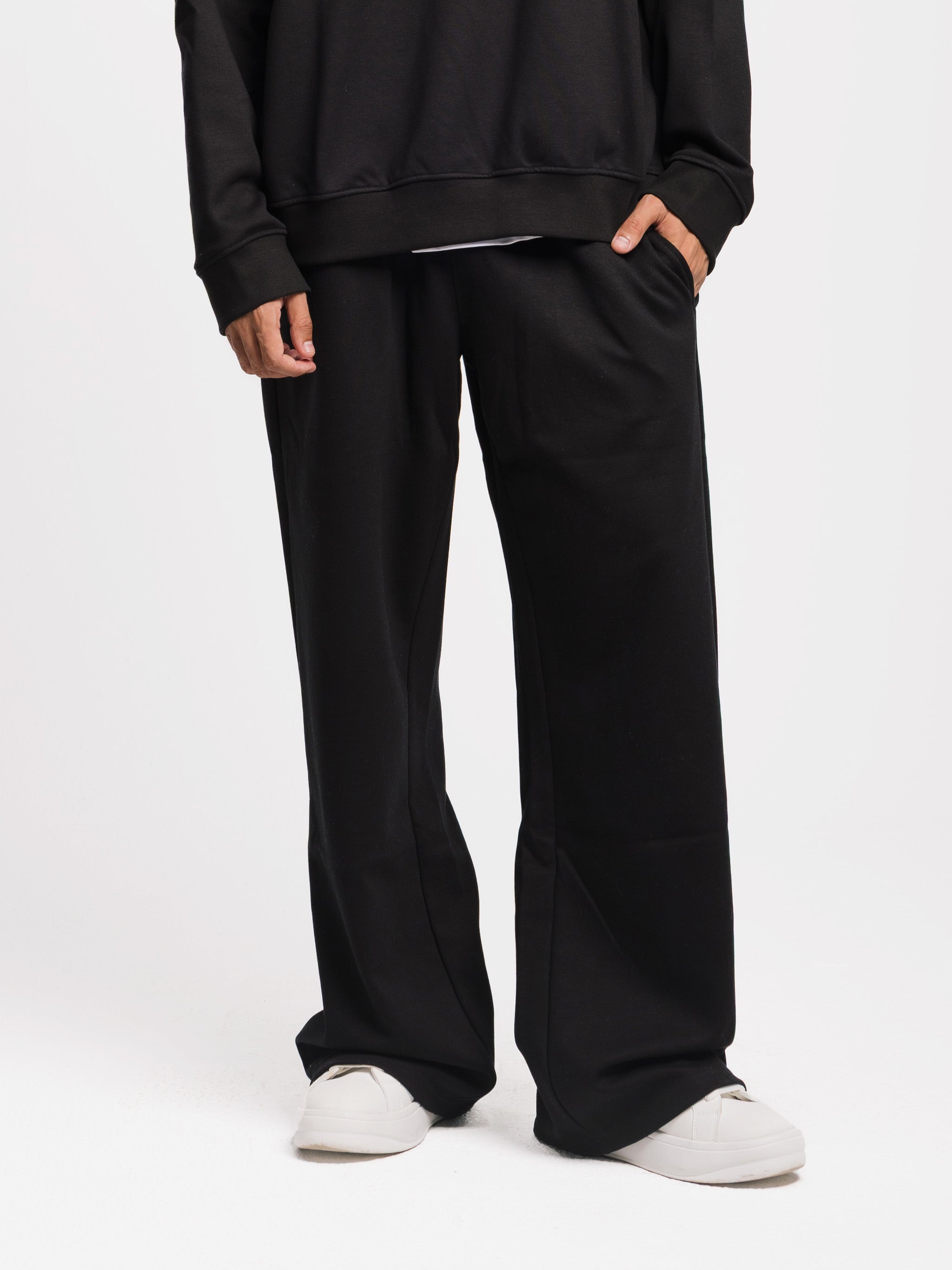 COMFORT+ STRAIGHT LEG SWEATPANTS