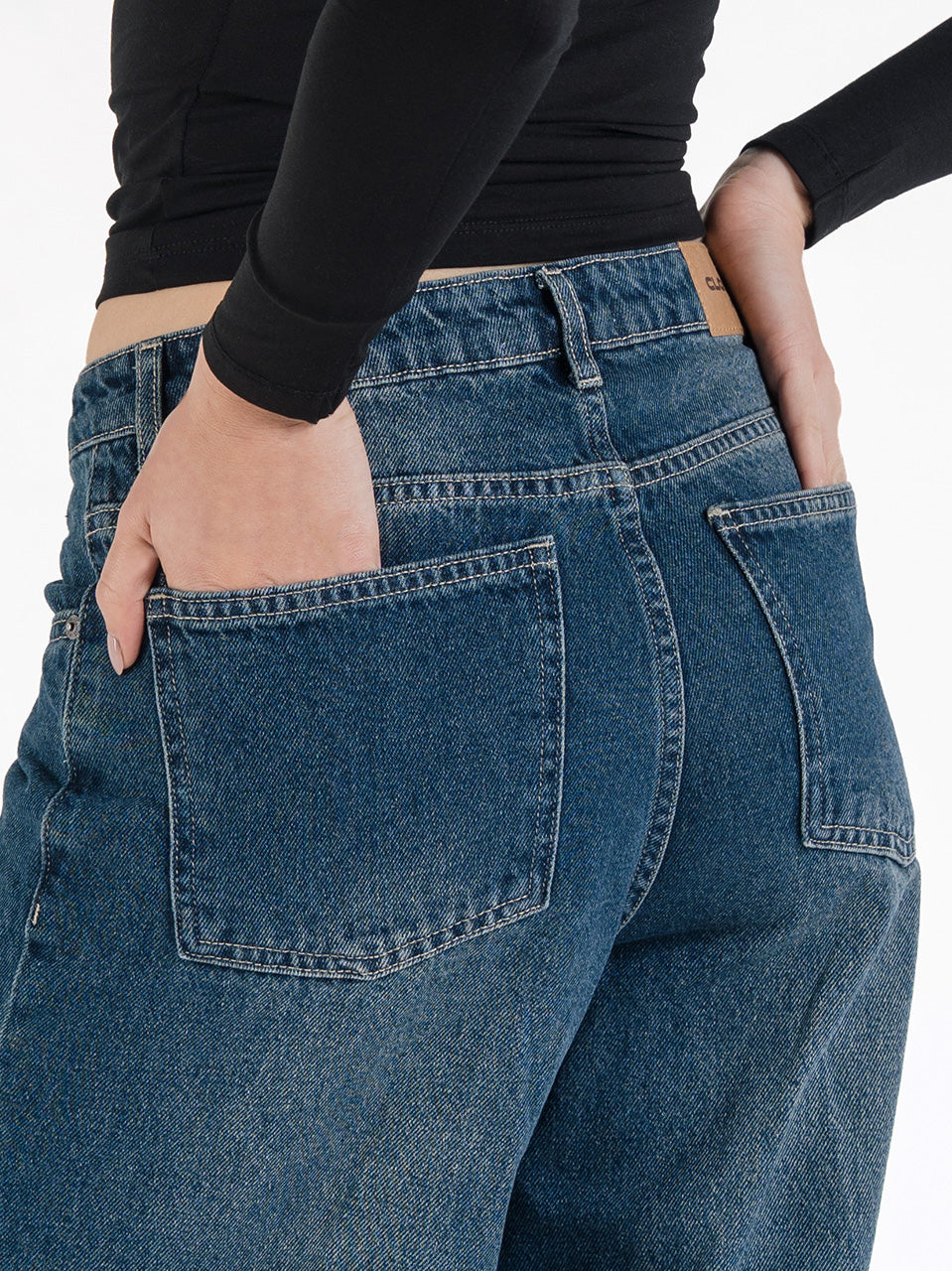 HIGH WAIST BAGGY JEANS