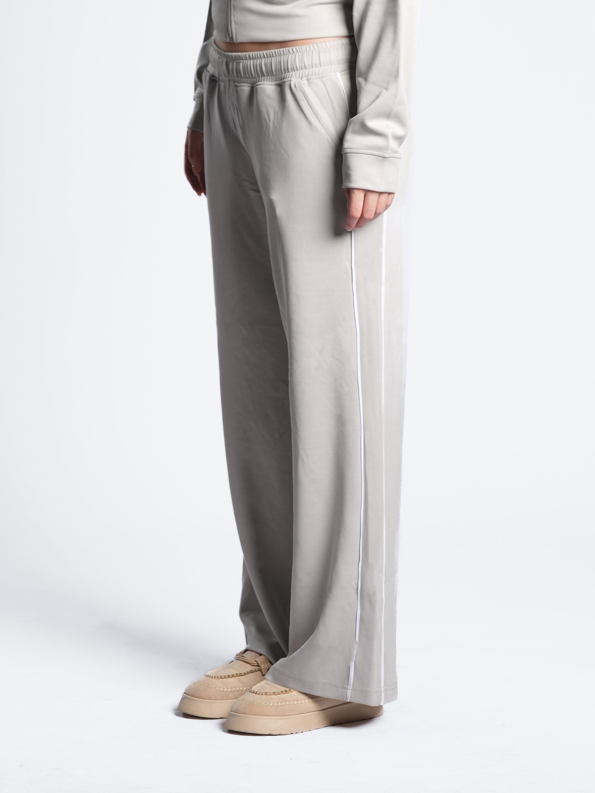 BREATHABLE COMFORTLUX LINED WIDE LEG PANT