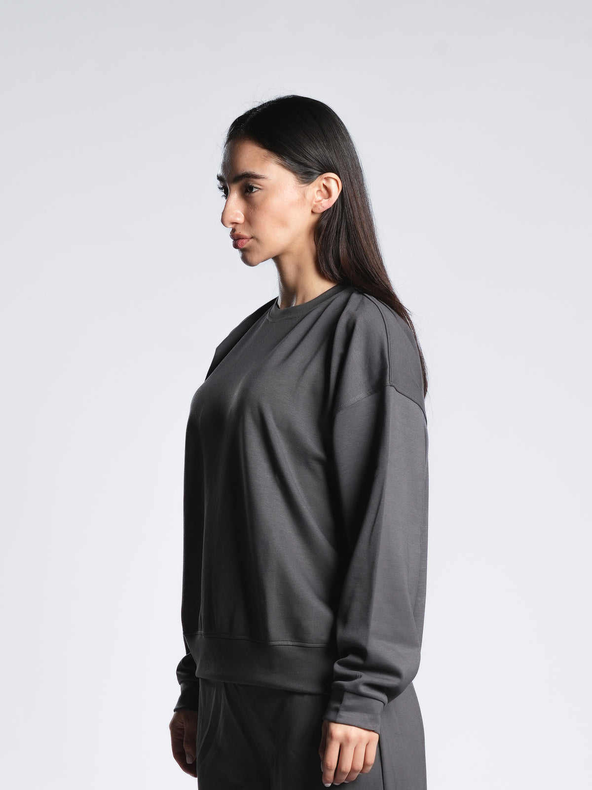 BREATHABLE CREWNECK
