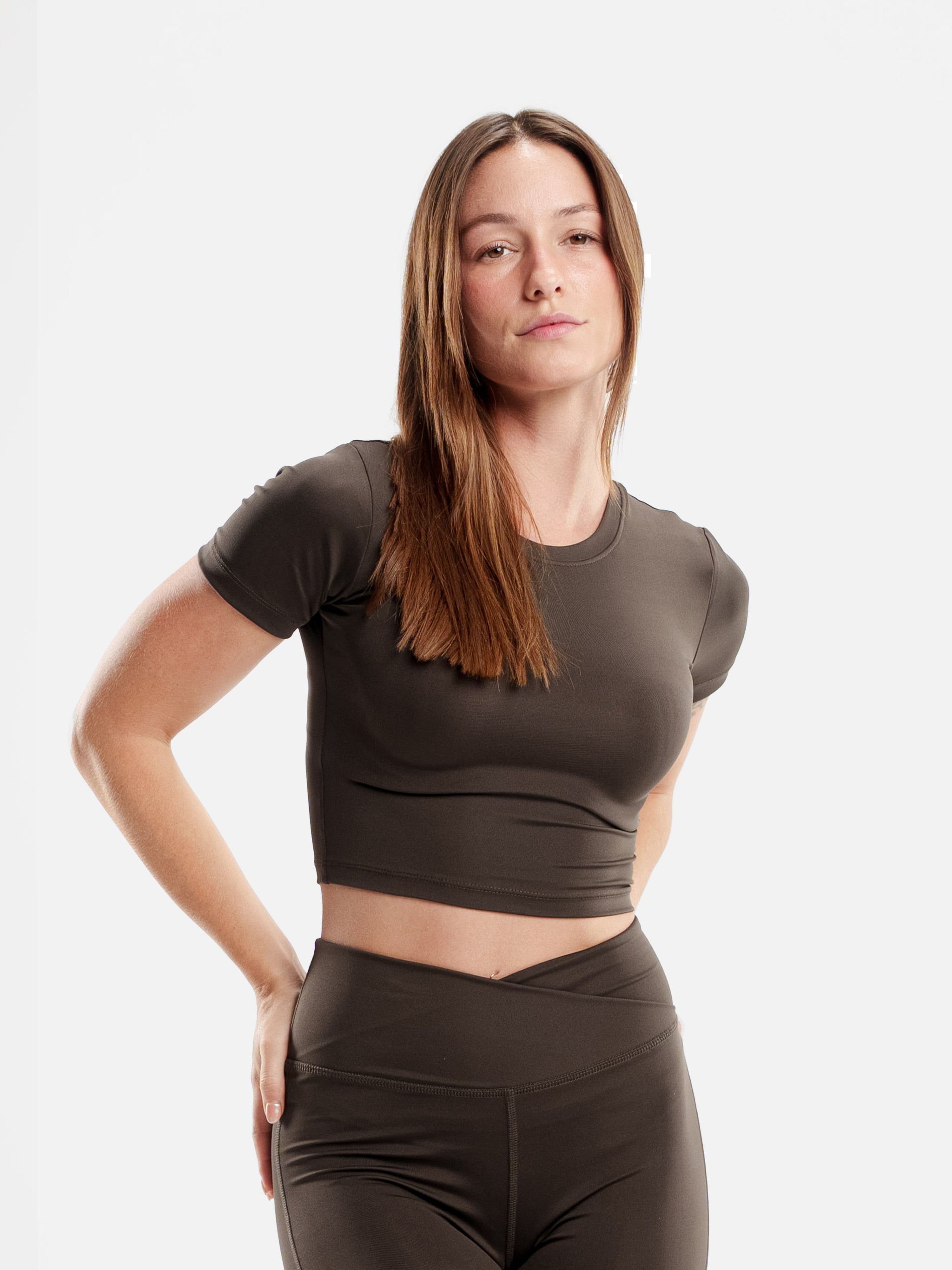 BROWN MOVE CROPPED FITTED TOP