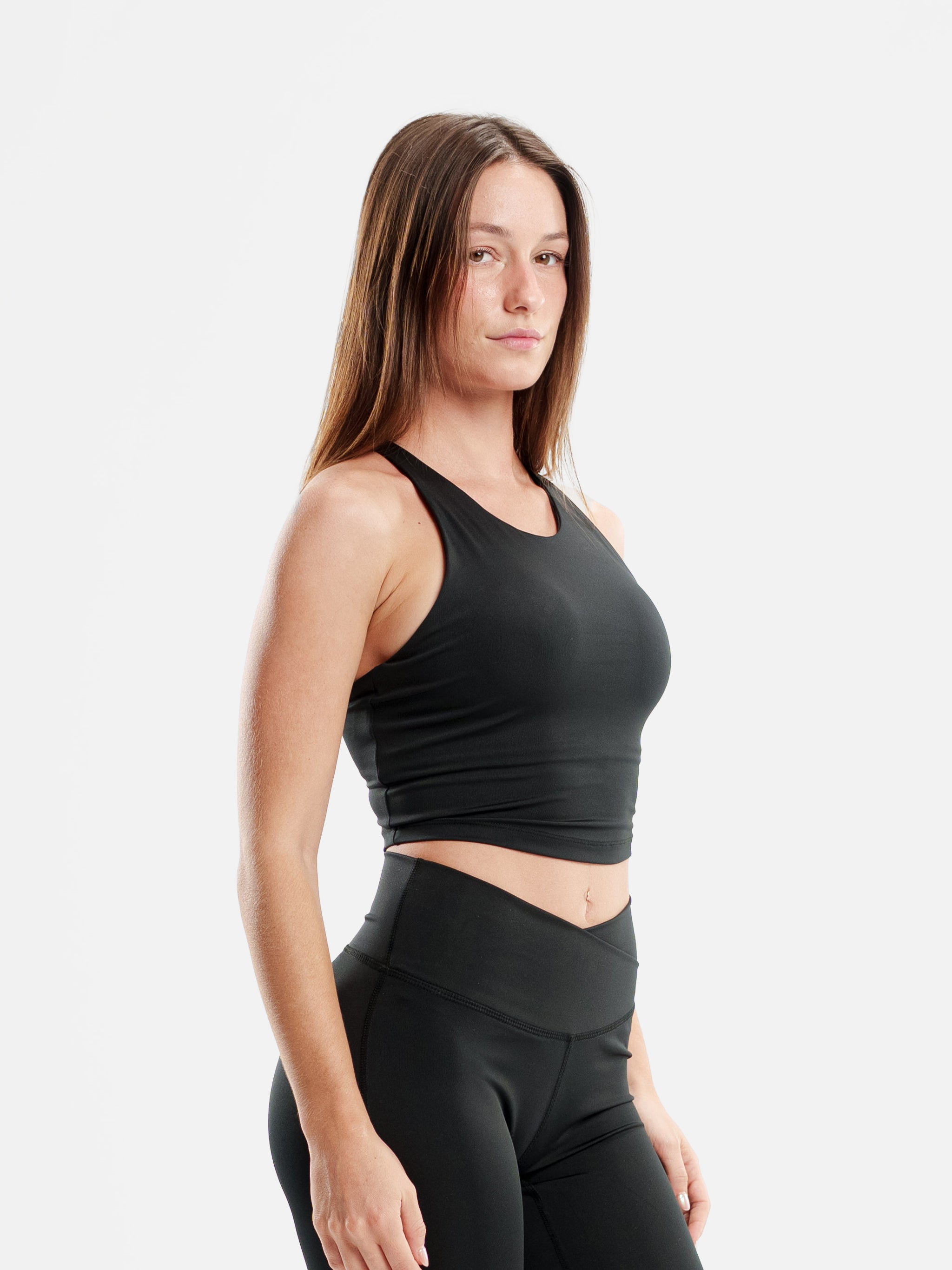 BLACK MOVE CROPPED TANK TOP
