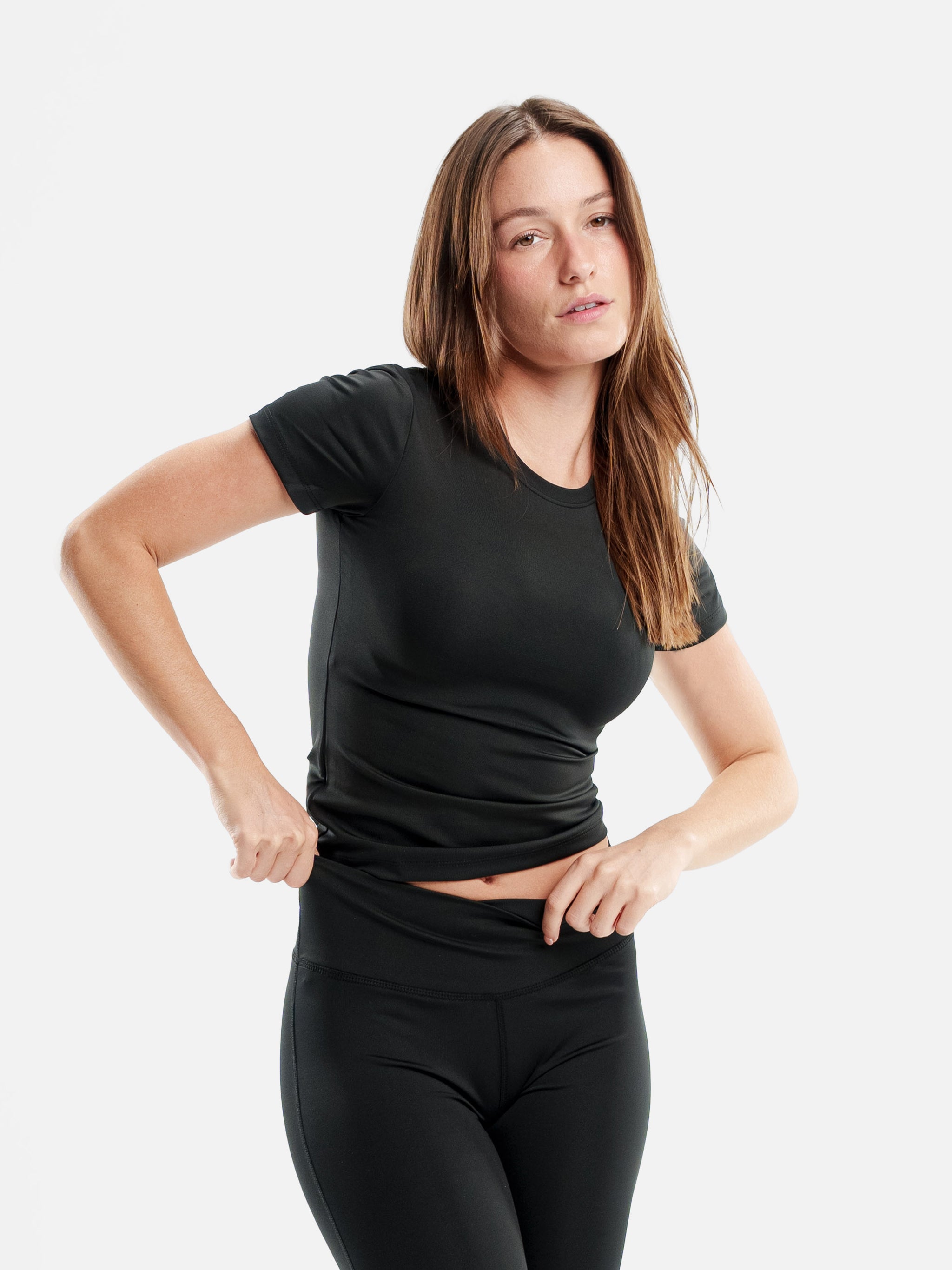 BLACK MOVE FITTED TOP