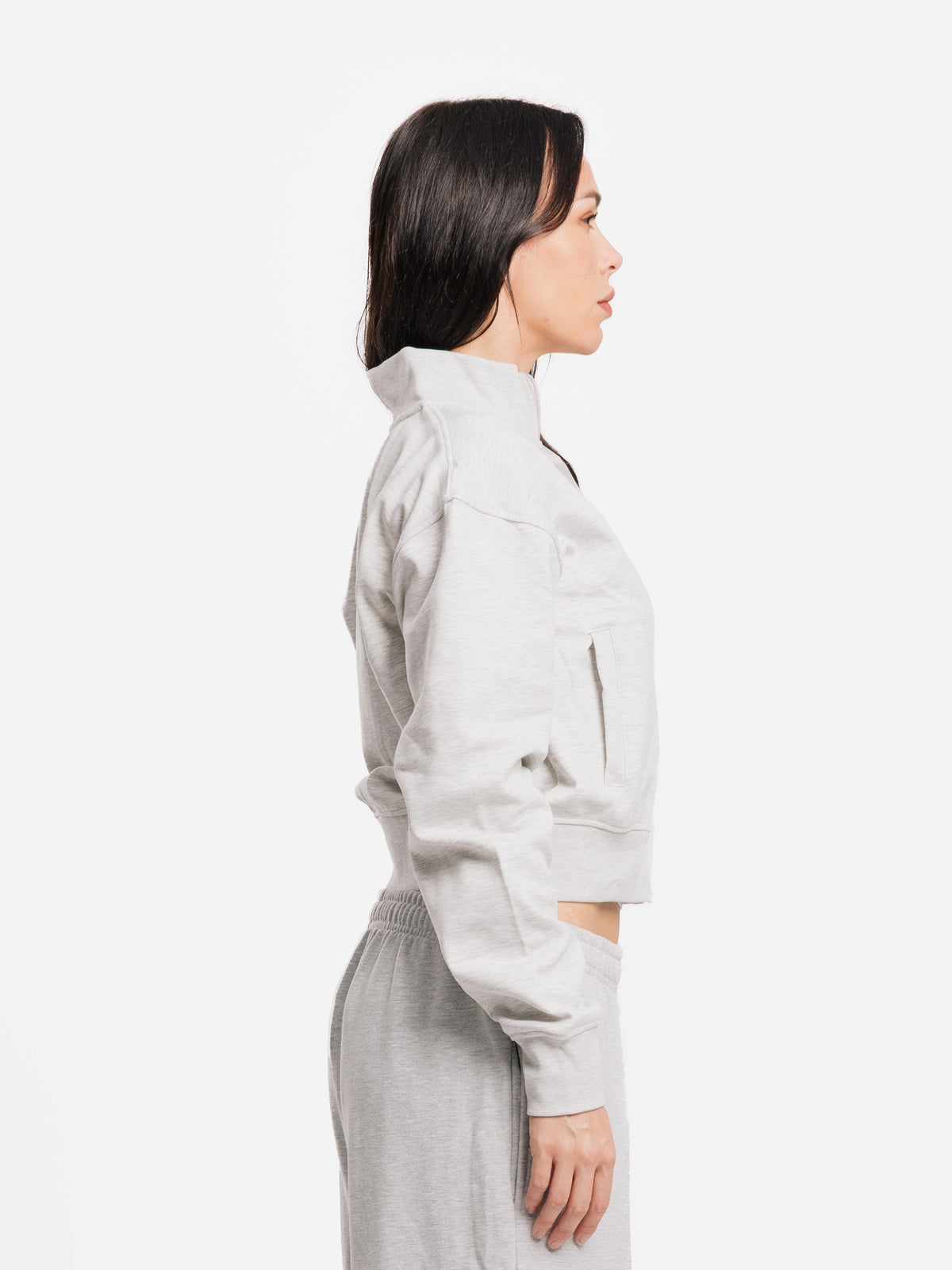 COMFORT+ CROPPED ZIP UP