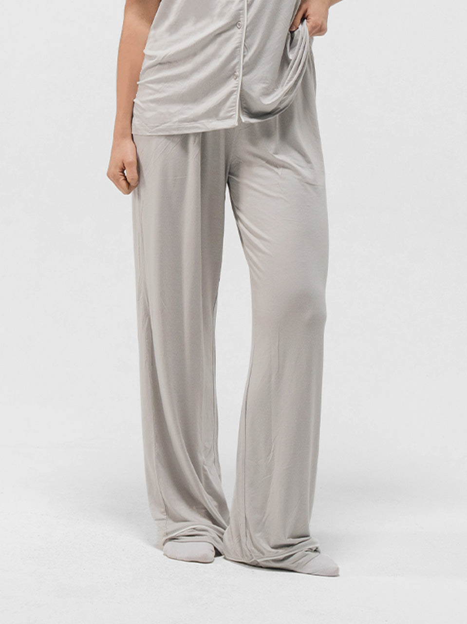 PIPED SHORT SLEEVE & PANTS SET