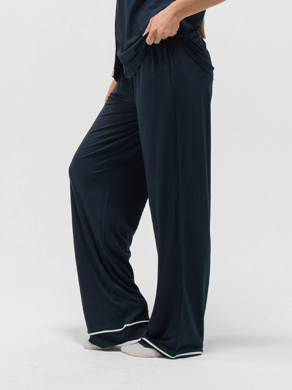 PIPED SHORT SLEEVE & PANTS SET