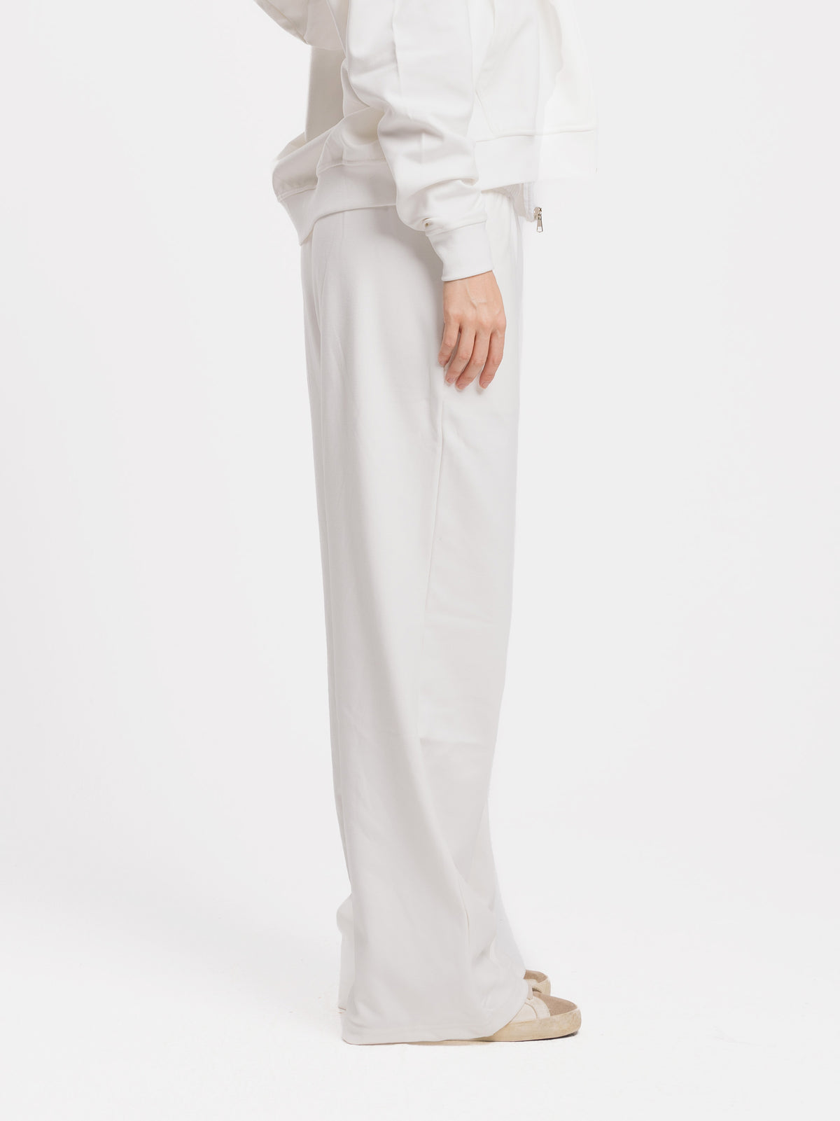 COMFORT+ STRAIGHT LEG SWEATPANTS
