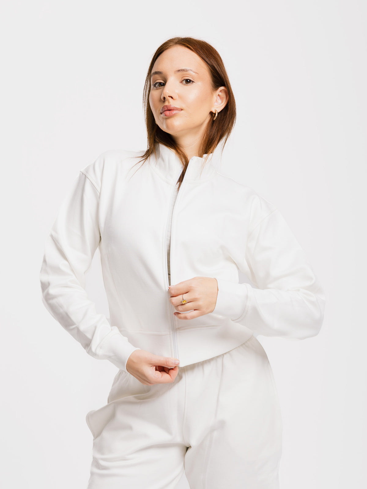 COMFORT+ CROPPED ZIP UP