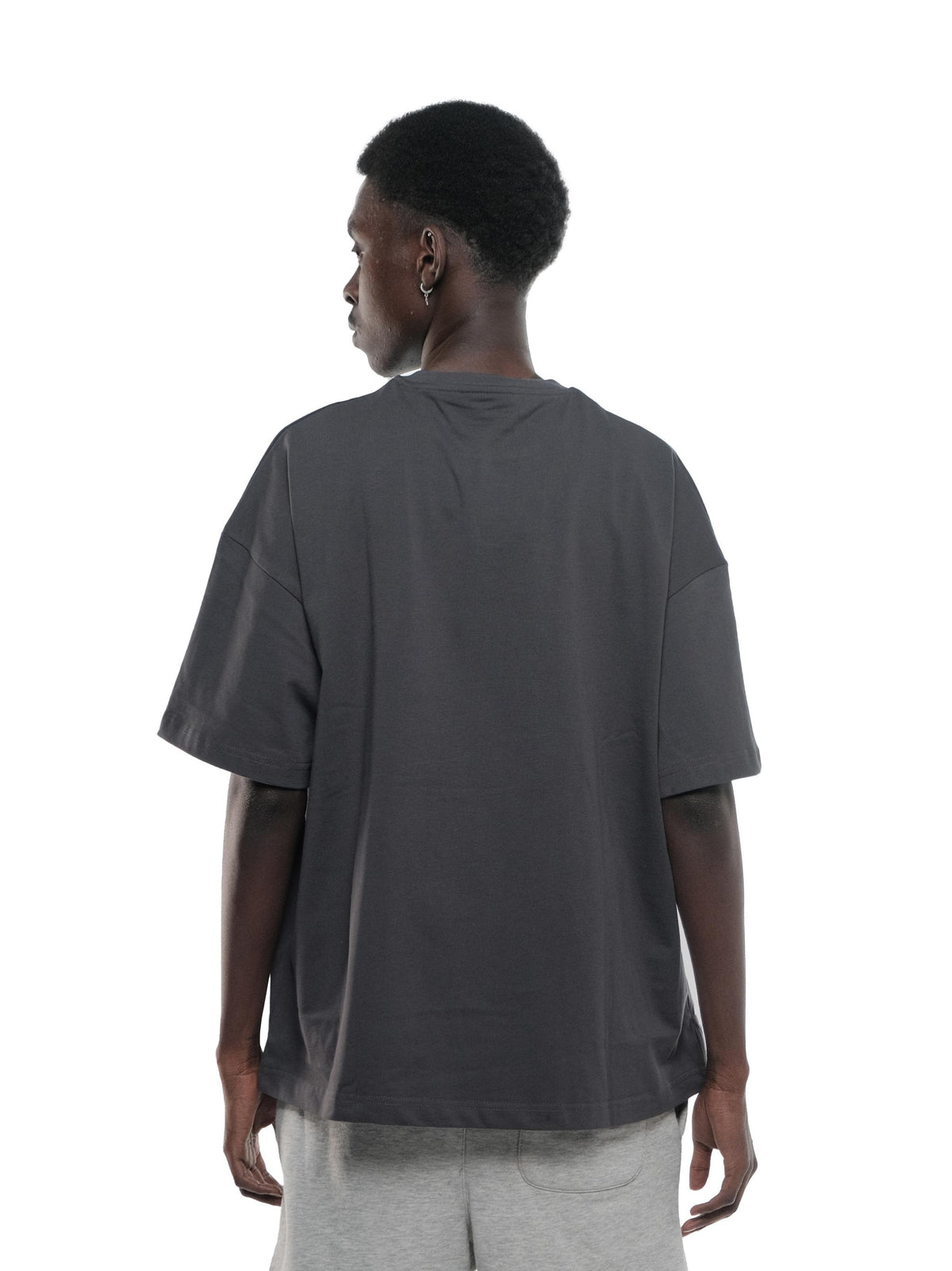 BASIC T-SHIRT