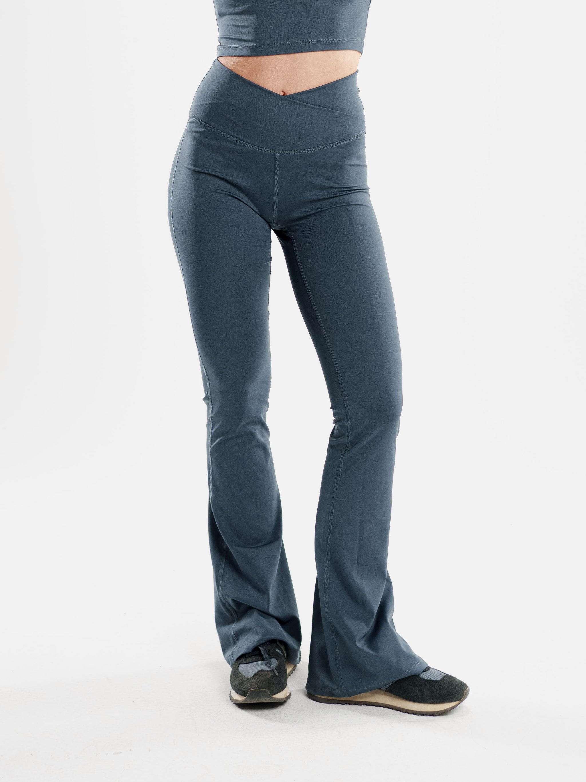 CHARCOAL MOVE CROSSOVER YOGA PANTS