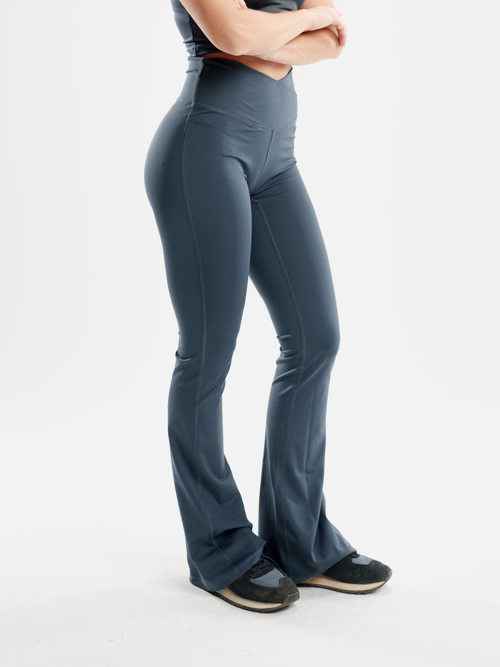 CHARCOAL MOVE CROSSOVER YOGA PANTS