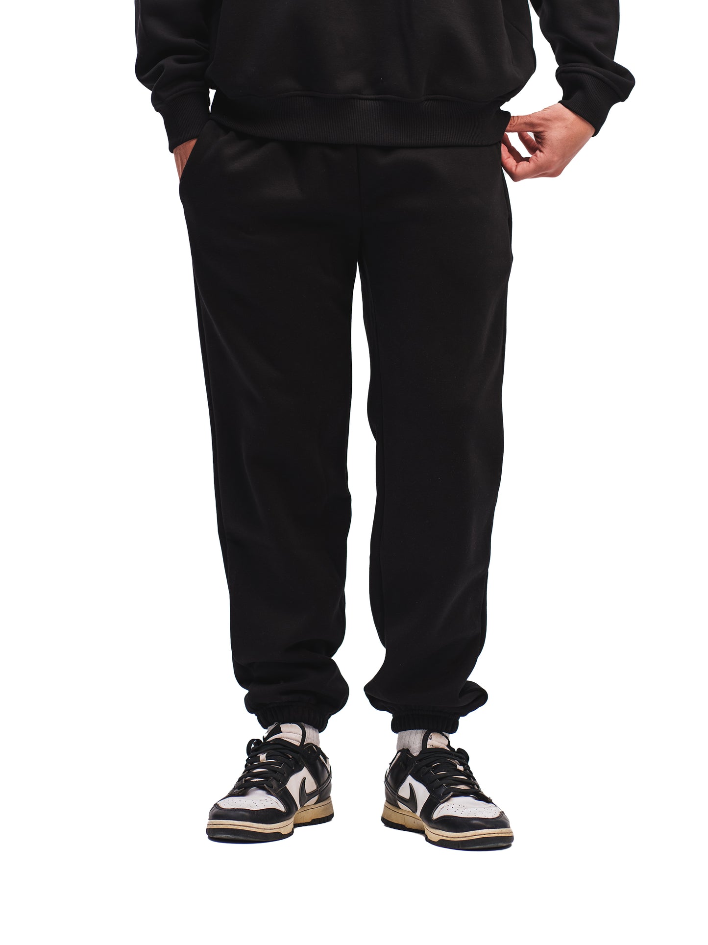 BLACK ELASTIC HEM SWEATPANTS