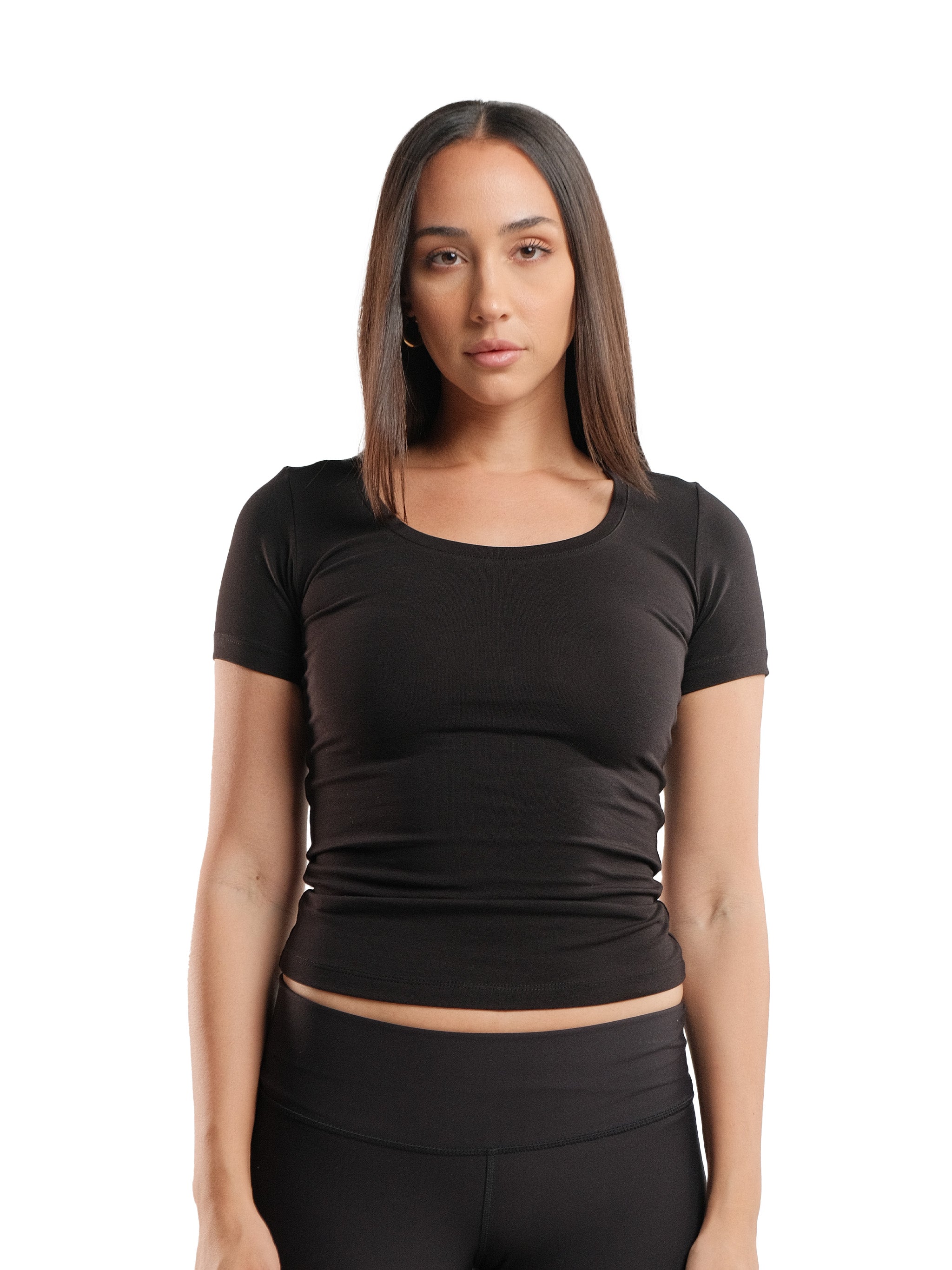 BLACK U-SHAPED SHORT SLEEVE