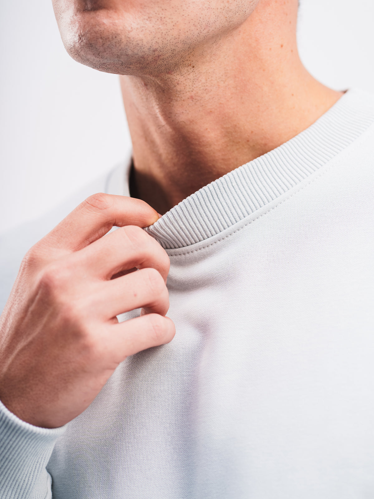 CREWNECK