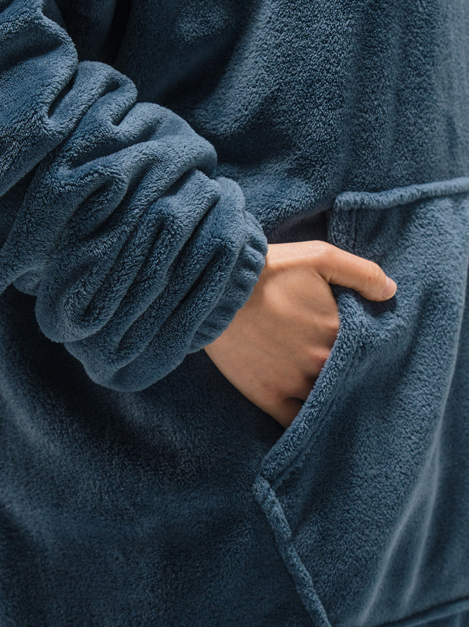 BLANKET HOODIE