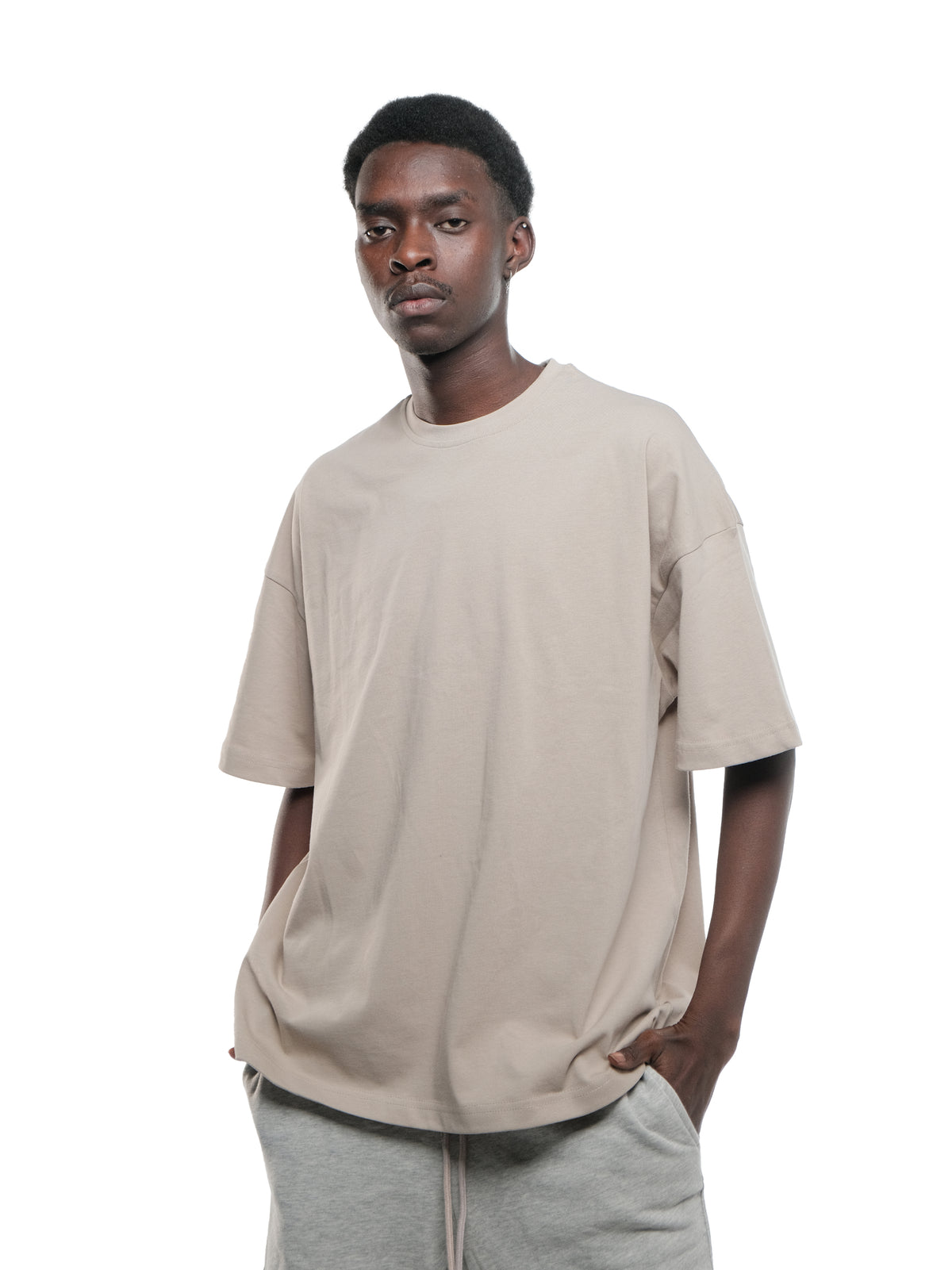 BASIC T-SHIRT