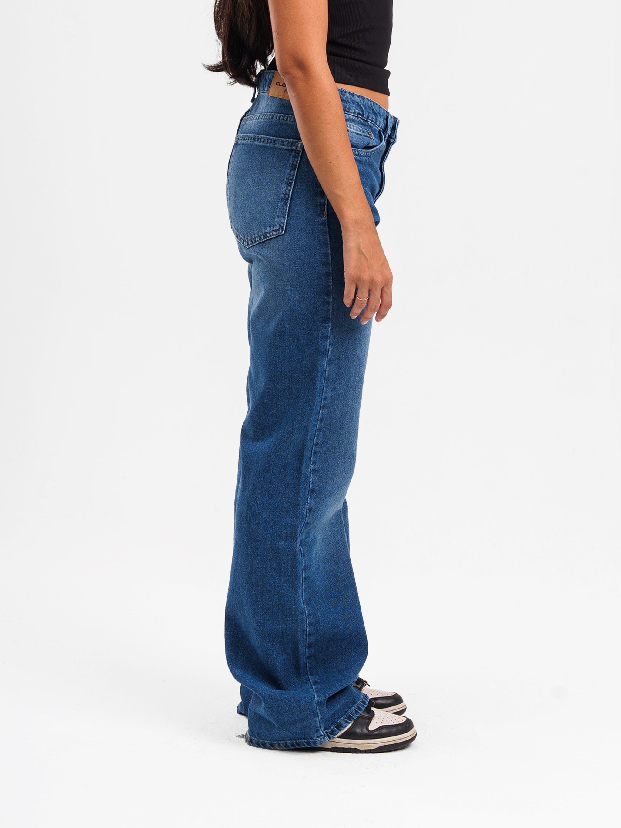BLUE HIGH RISE JEANS