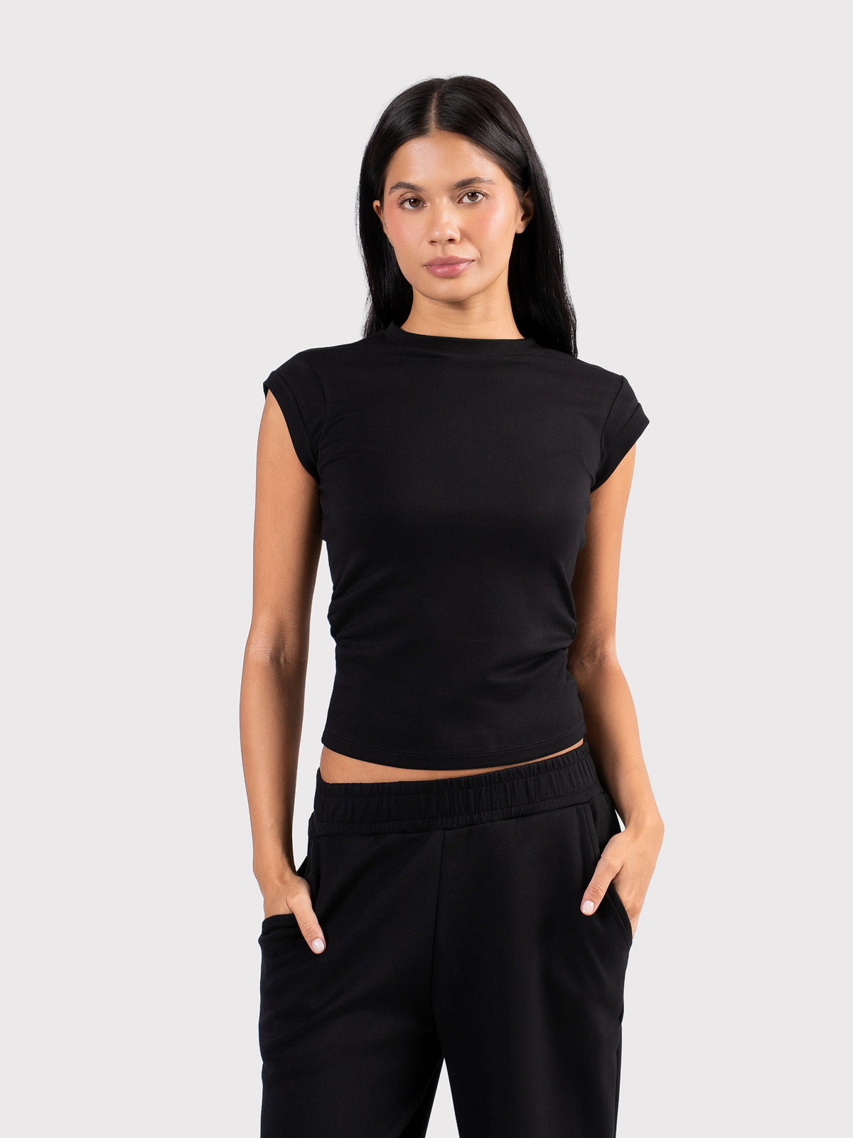 BREATHABLE CINCH TEE - BLACK