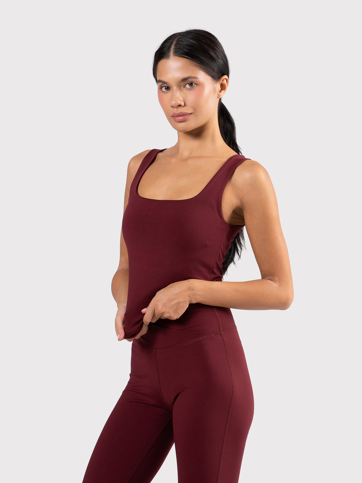 MOVE TANK TOP BURGUNDY