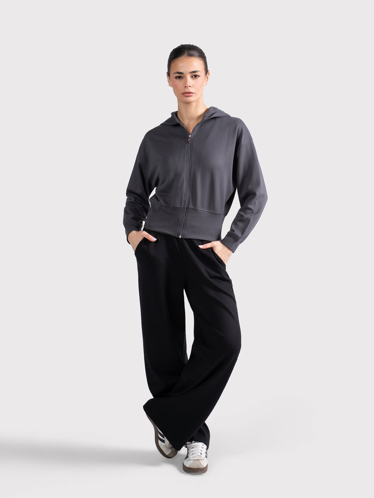 BREATHABLE ZIP-UP GREY