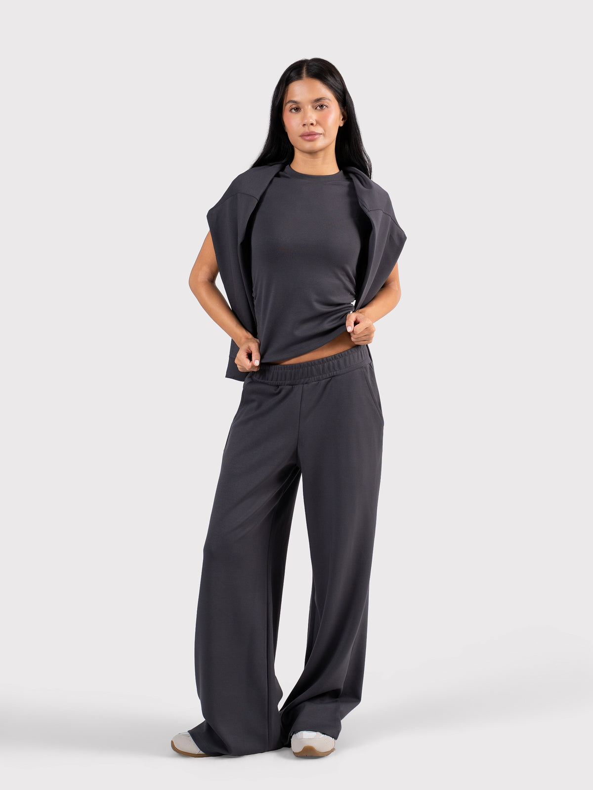 BREATHABLE WIDE LEG PANTS GREY