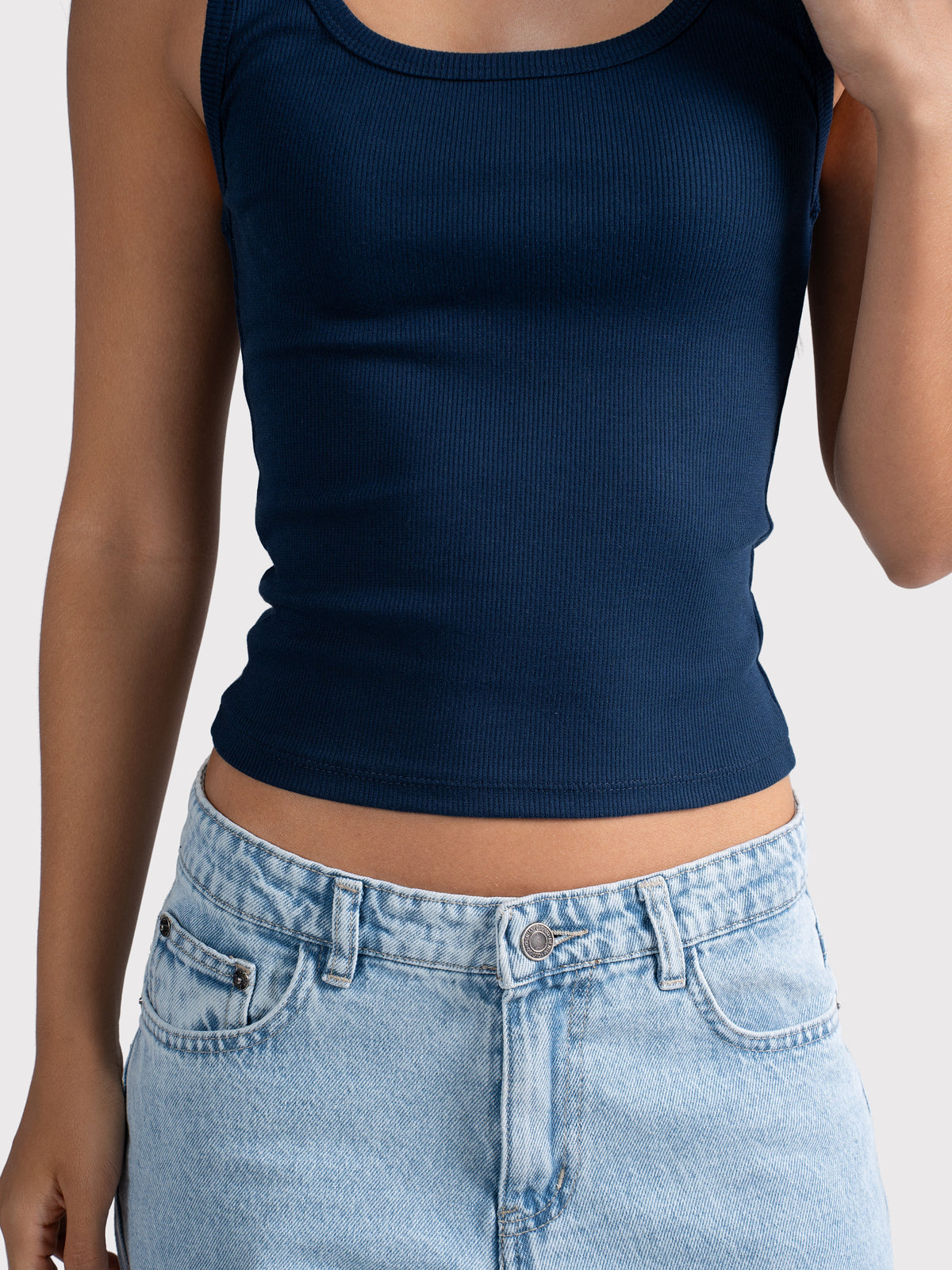 U-SHAPED TANK TOP NAVY
