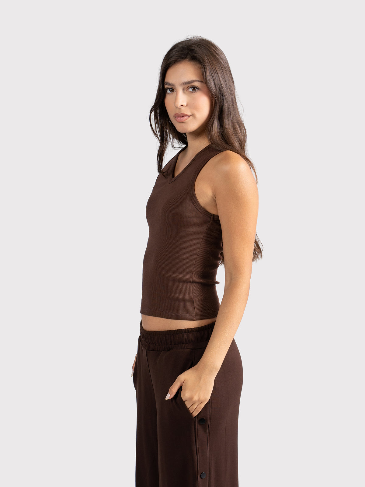 V-NECK TANK TOP BROWN