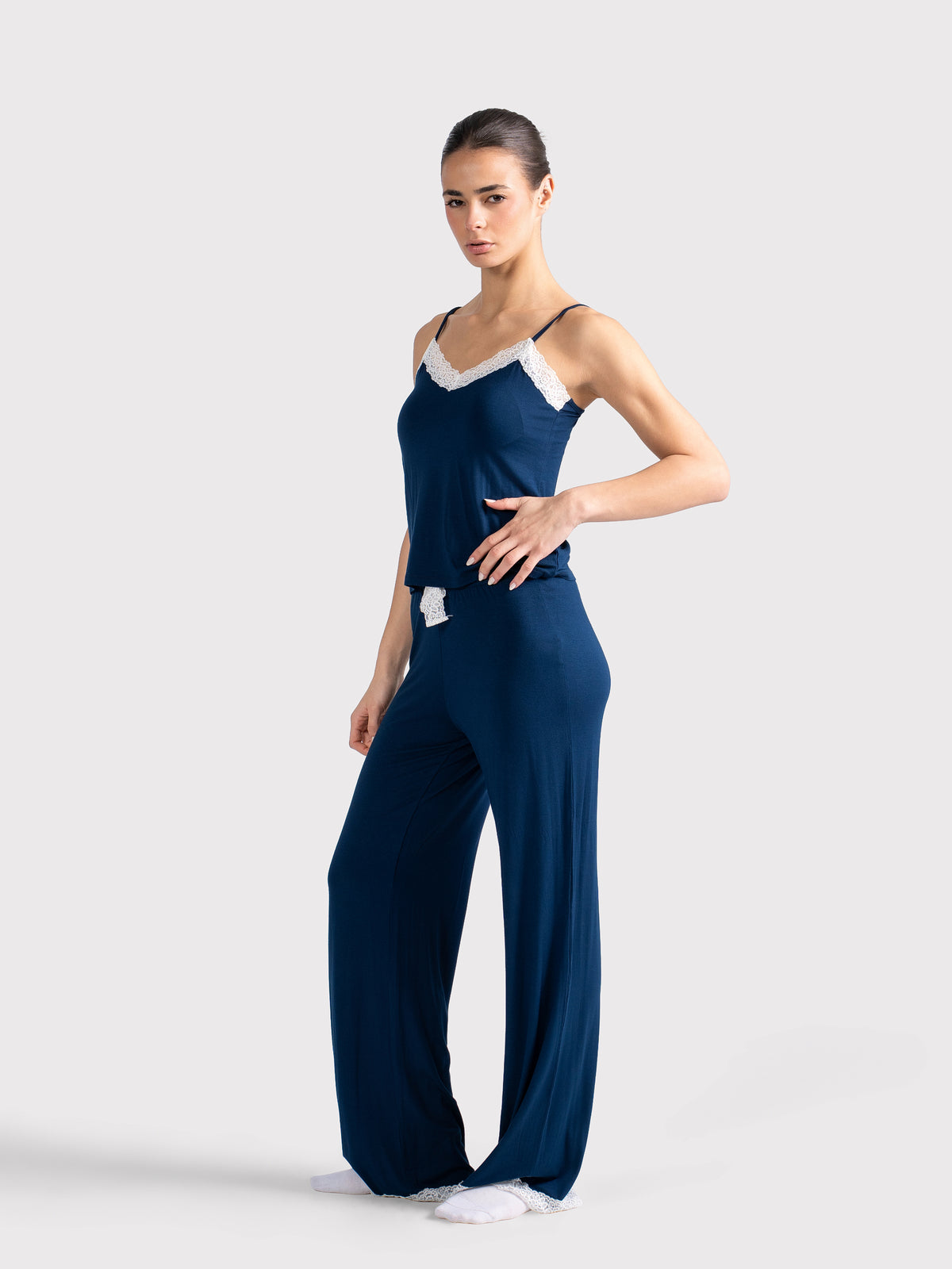 WHITE LACE TRIM CAMI PANTS SET NAVY