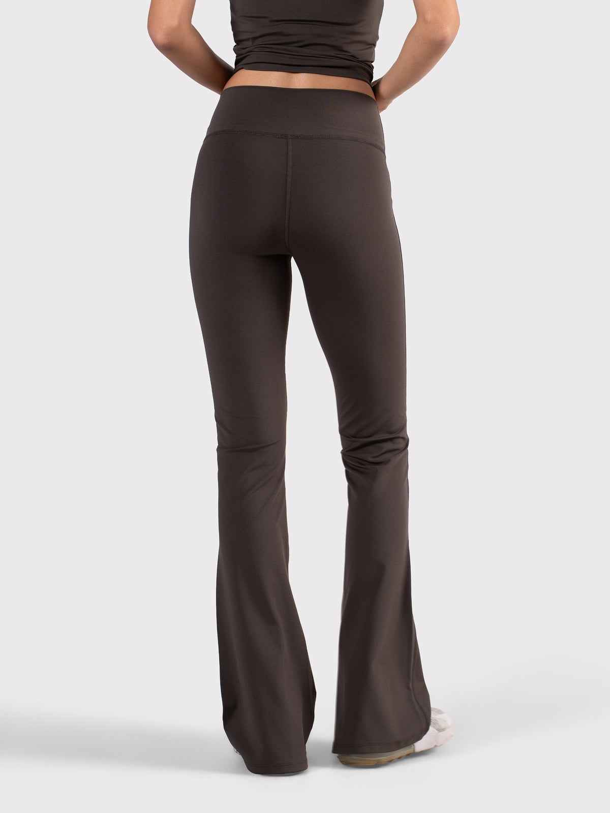 MOVE CROSSOVER YOGA PANTS BROWN