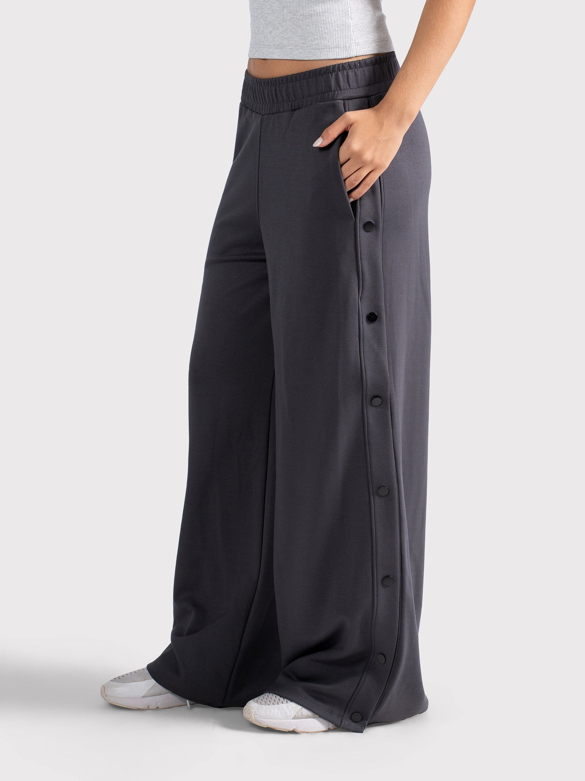 BREATHABLE SNAP PANTS - GREY