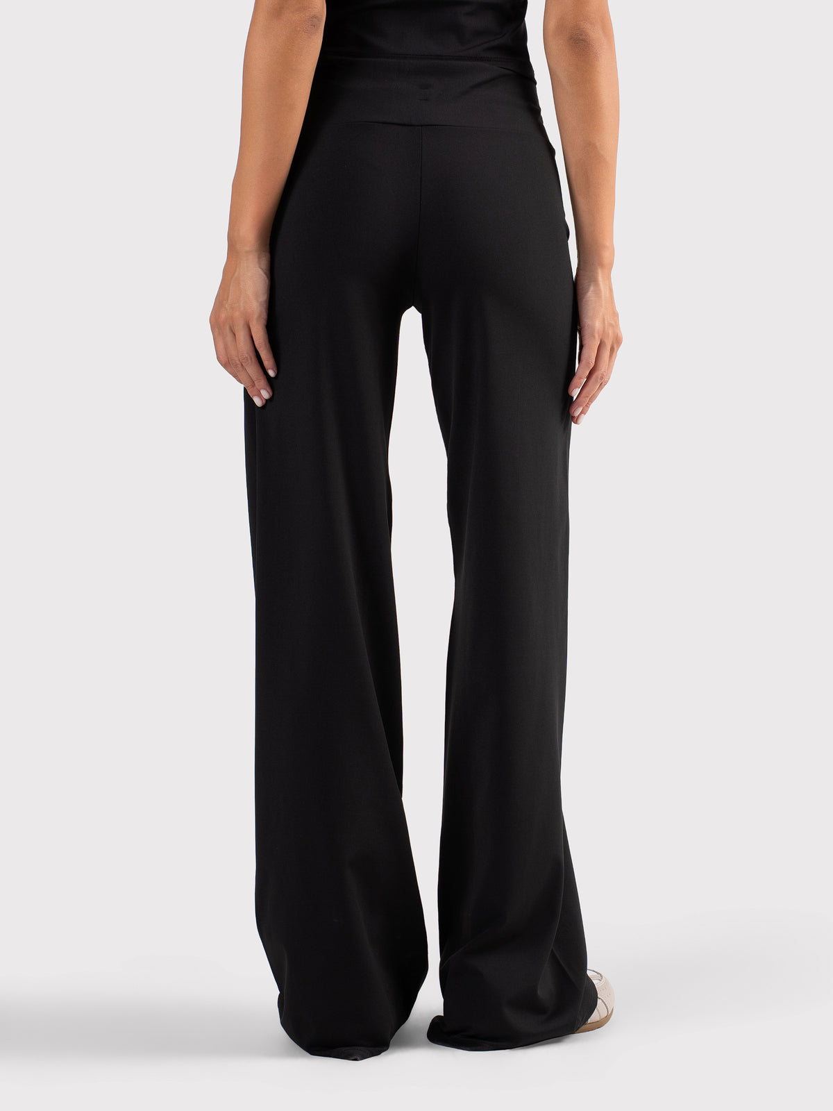 WIDE LEG DRAWSTRING MOVE PANTS BLACK