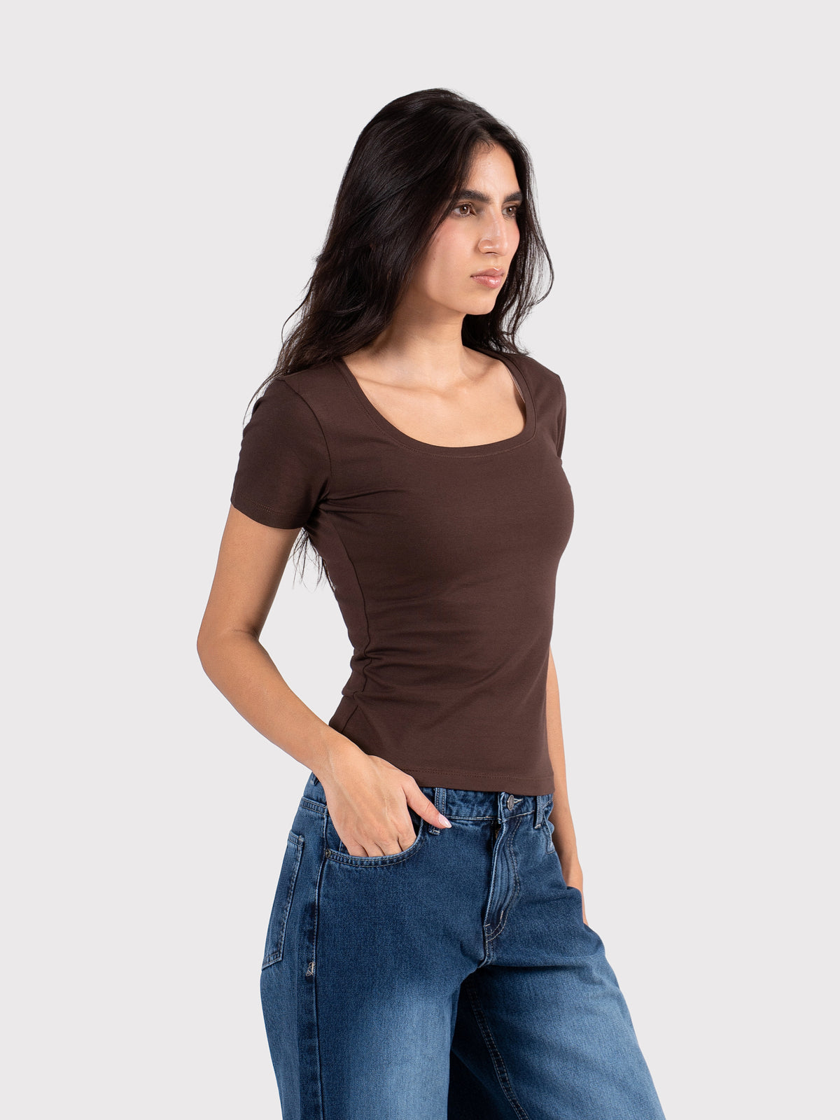 U-SHAPED SHORT SLEEVE BROWN