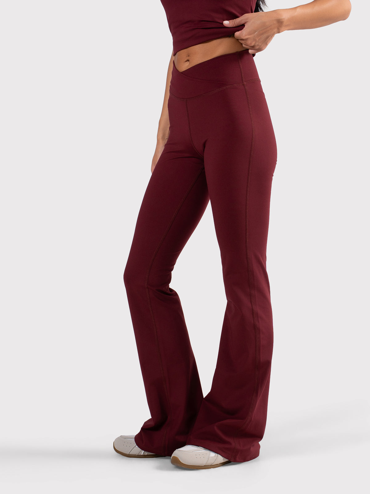 MOVE CROSSOVER YOGA PANTS BURGUNDY