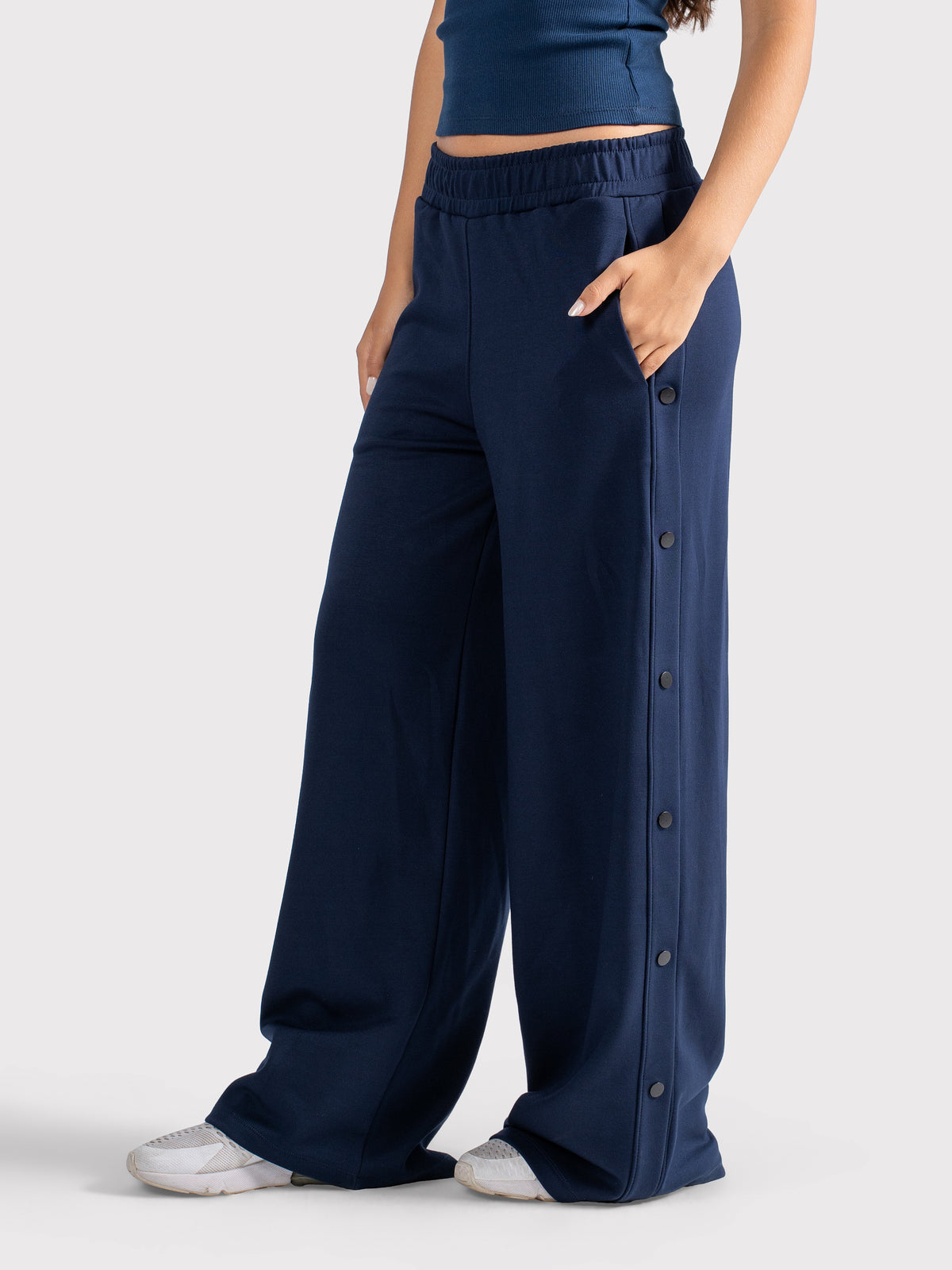 BREATHABLE SNAP PANTS - NAVY