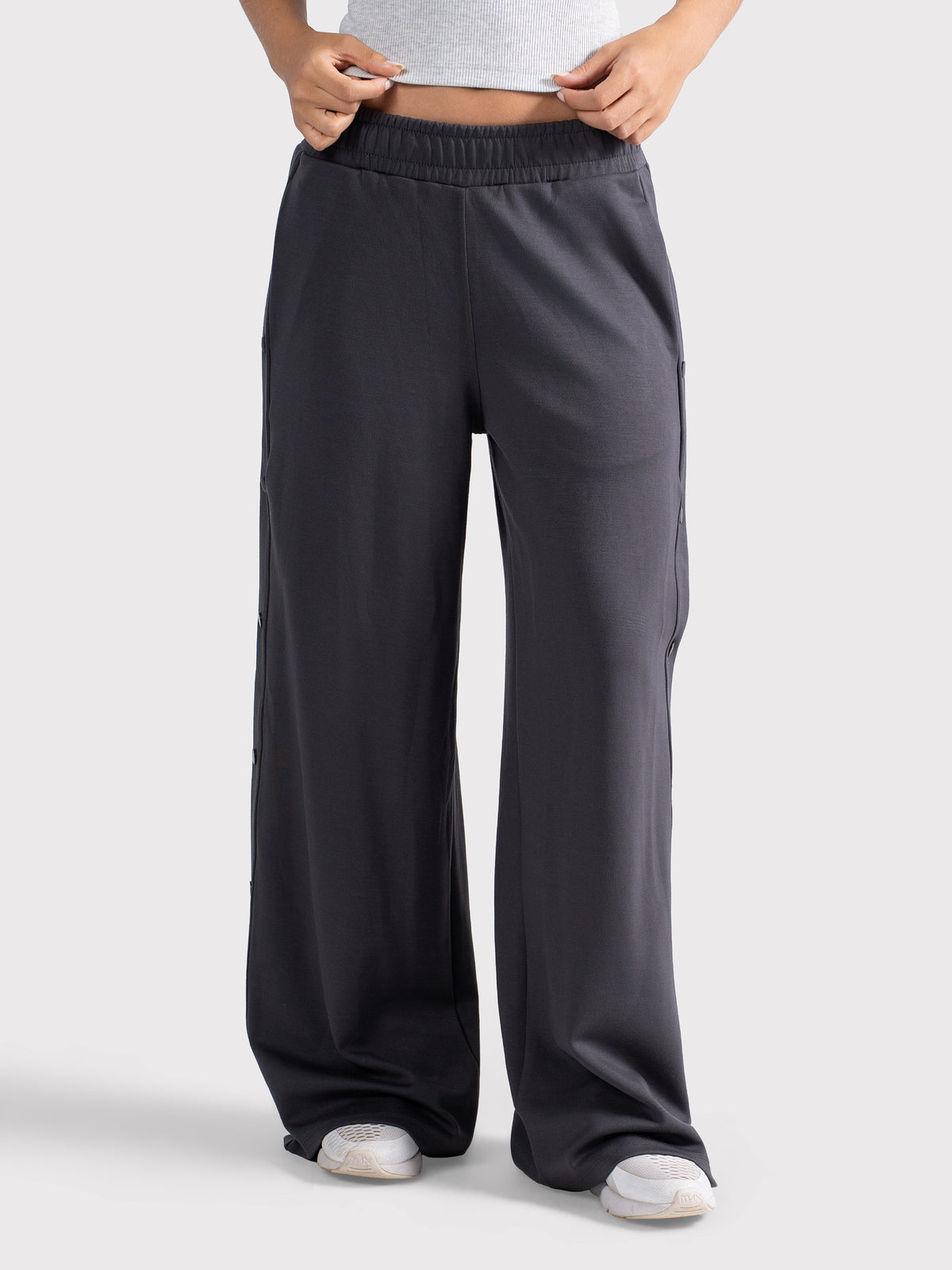 BREATHABLE SNAP PANTS - GREY
