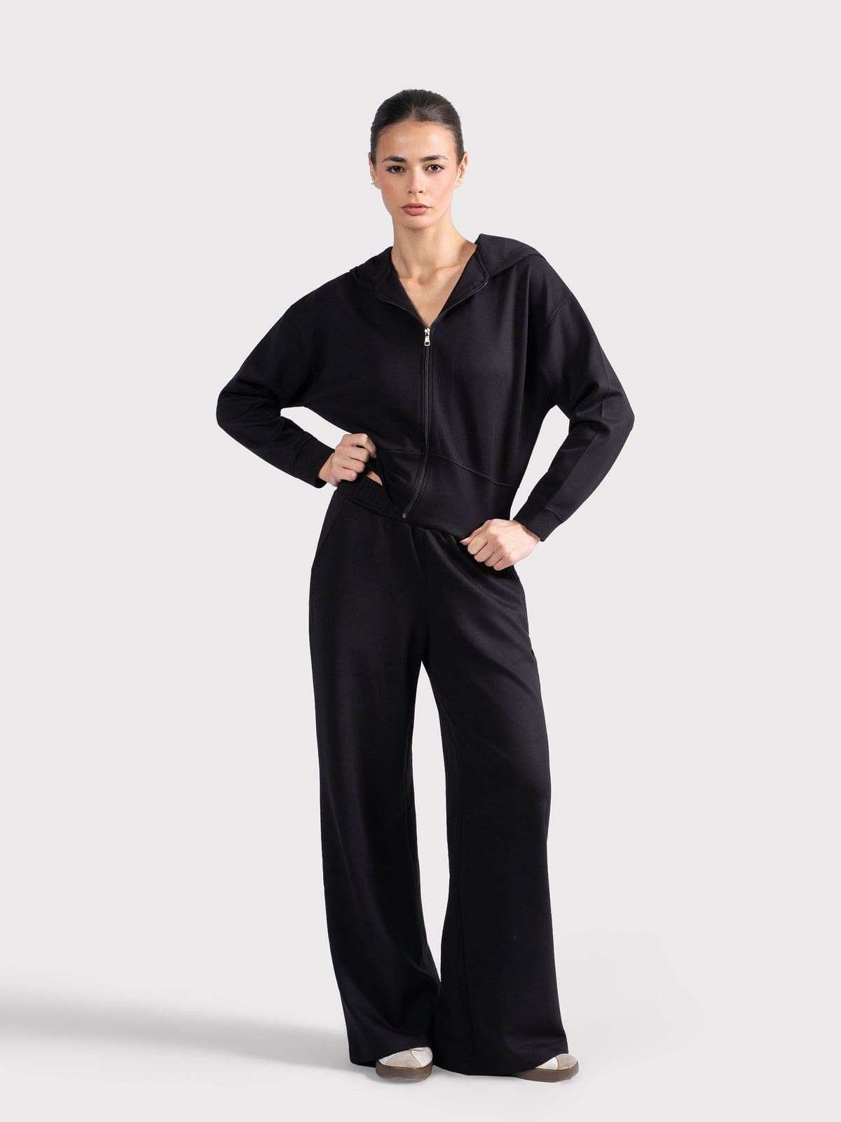 BREATHABLE ZIP-UP BLACK