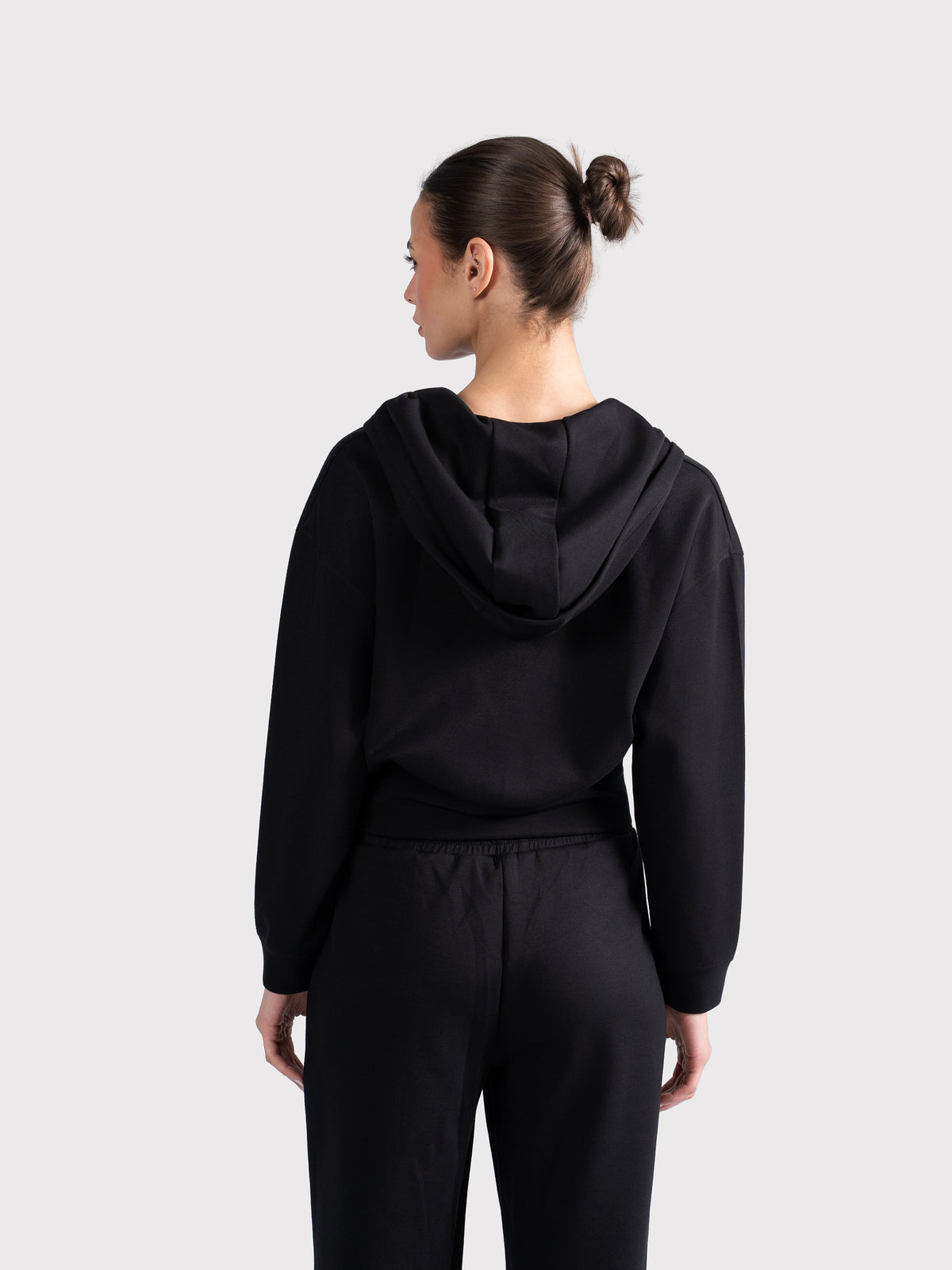 BREATHABLE ZIP-UP BLACK