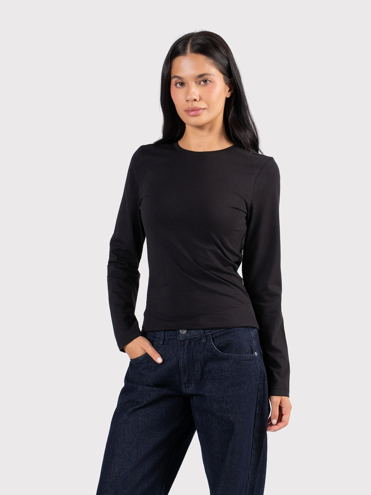 BASIC LONG SLEEVE TOP BLACK